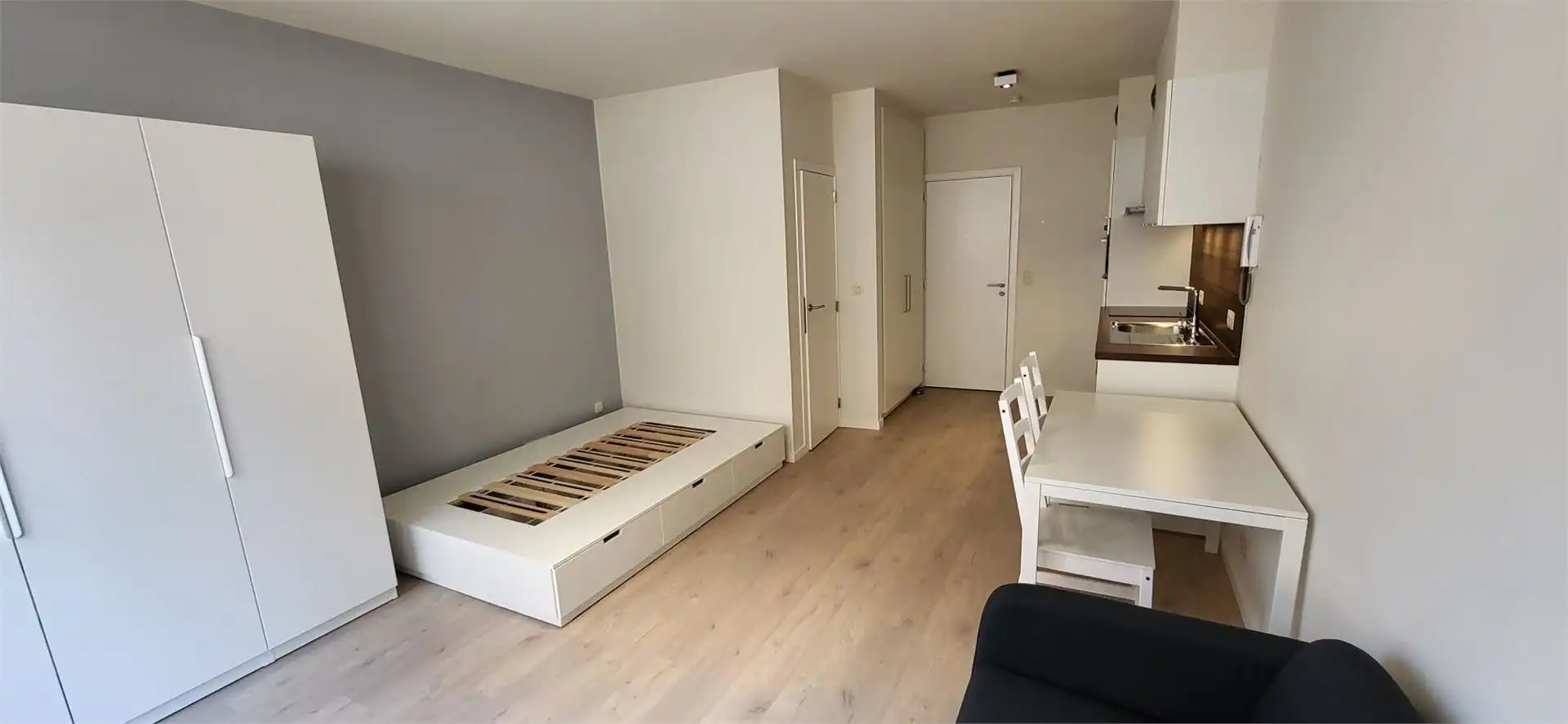 Gerenoveerde en bemeubelde studio in hartje Leuven – Tervuursestraat 44 foto 7