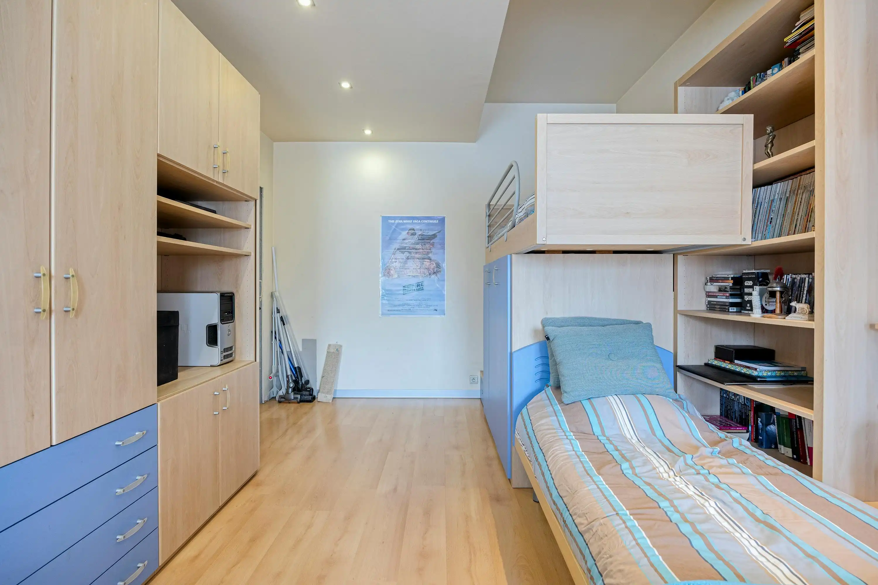 Veelzijdig eigendom met ruime woning, handelspand en magazijn foto 15