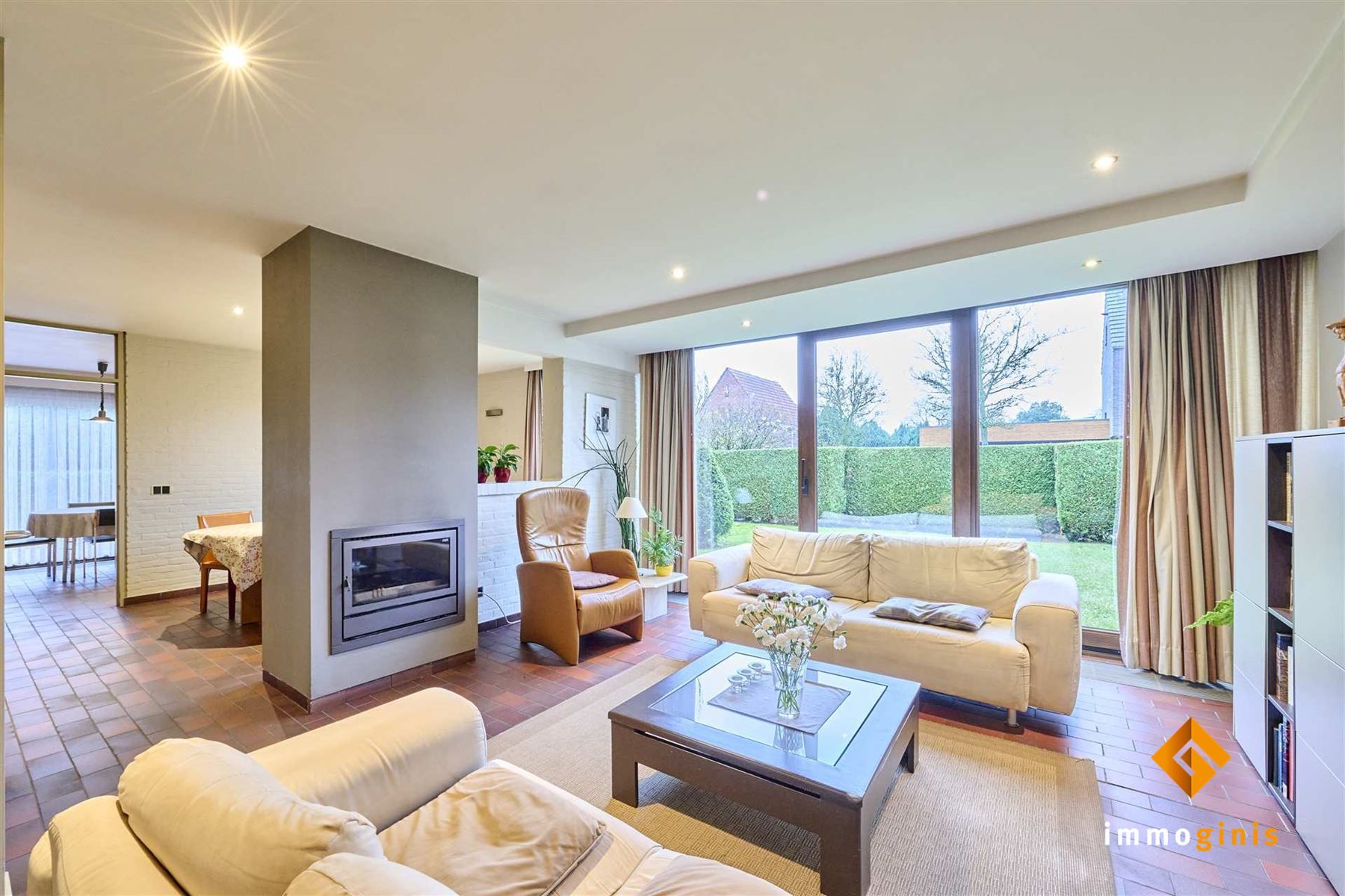 Zéér ruime woning op een mooi perceel van 17a82ca met 5 slaapkamers en uitbreidingsmogelijkheden op de eerste verdieping! foto 8