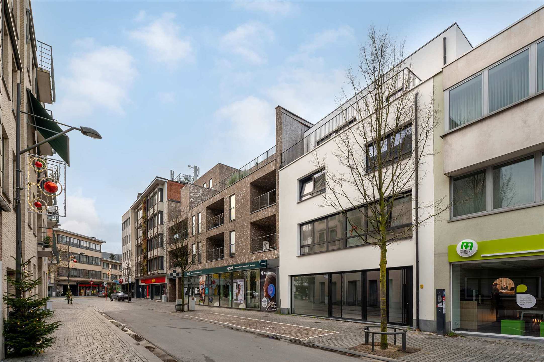 Ruime commerciële ruimte op toplocatie in Mol foto 13