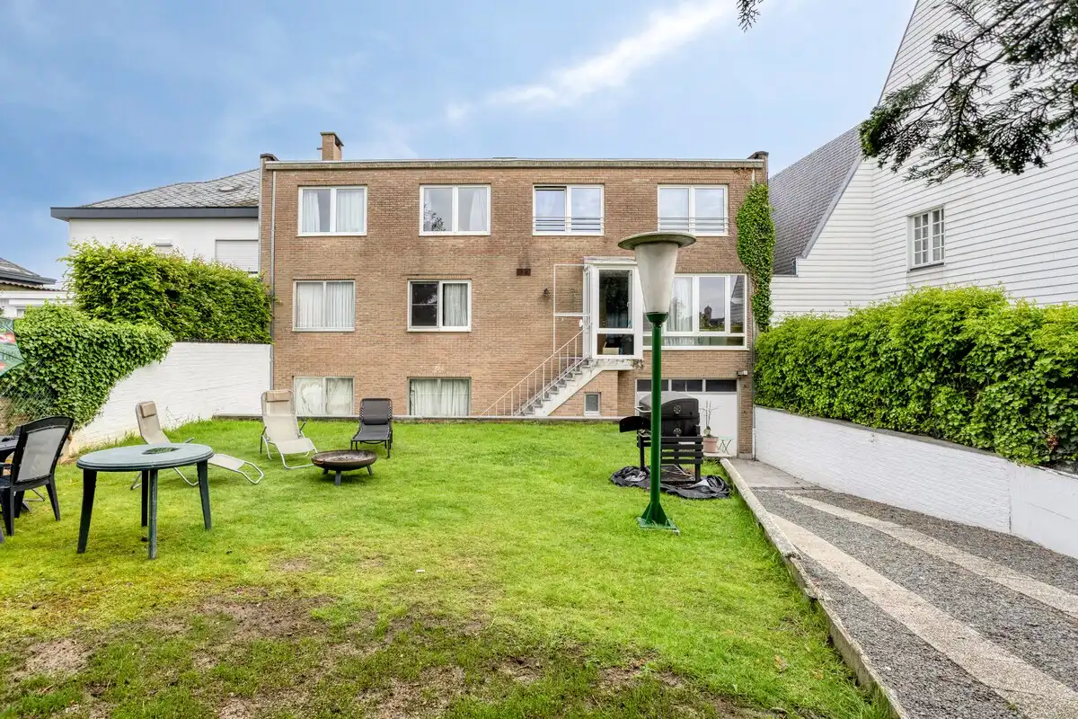 Instapklaar appartement met privé parking + ruime berging/garage foto 8