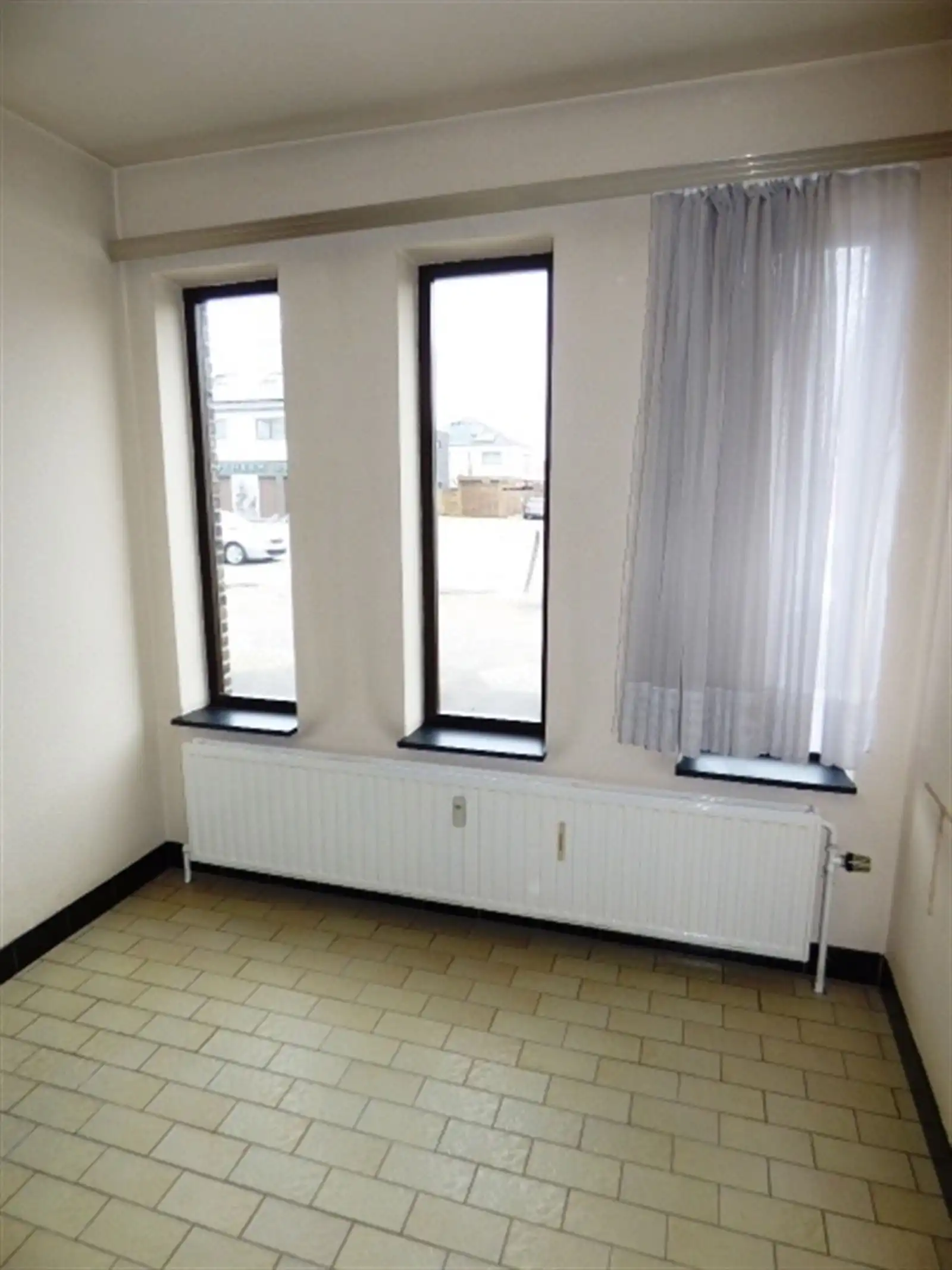 Commercieel gebouw foto 2