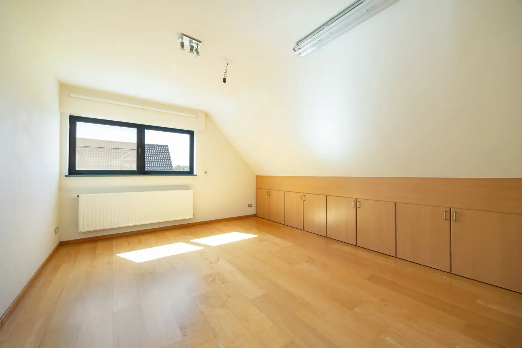 Energiezuinige vrijstaande woning met uitzonderlijke volumes foto 14