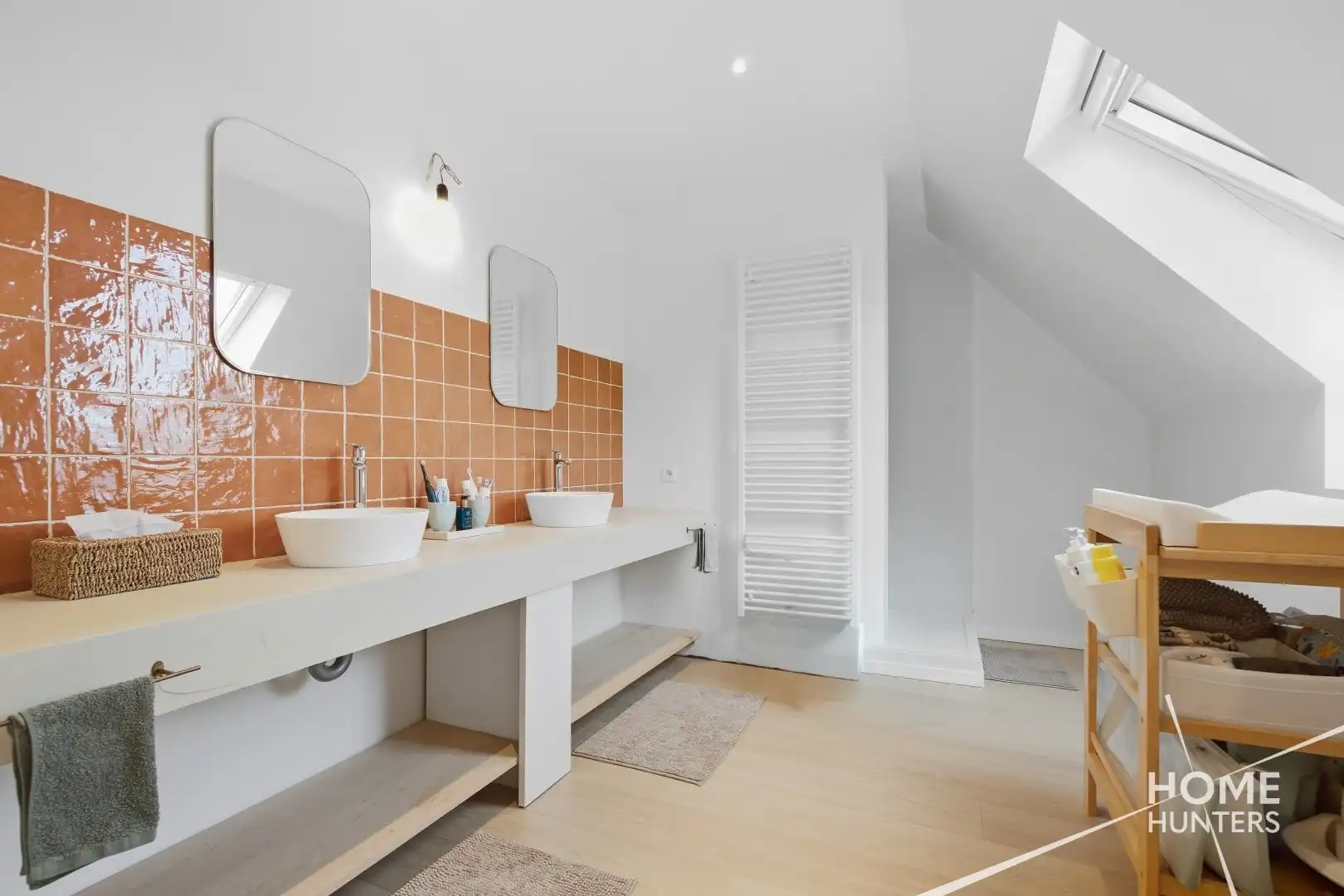 Karaktervolle landelijke woning,volledig vernieuwd en klaar voor de laatste persoonlijke afwerking foto 30