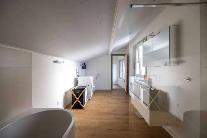 Gerenoveerde 2-slaapkamerwoning met terras te koop in Brugge foto 14