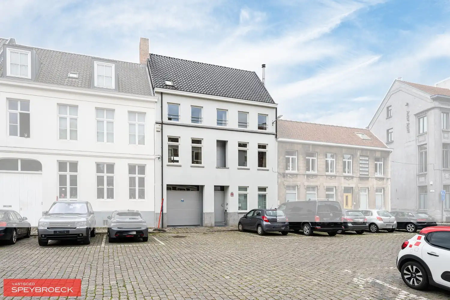 TE KOOP IN GENT Prinsenhof 107. foto {{pictureIndex}}
