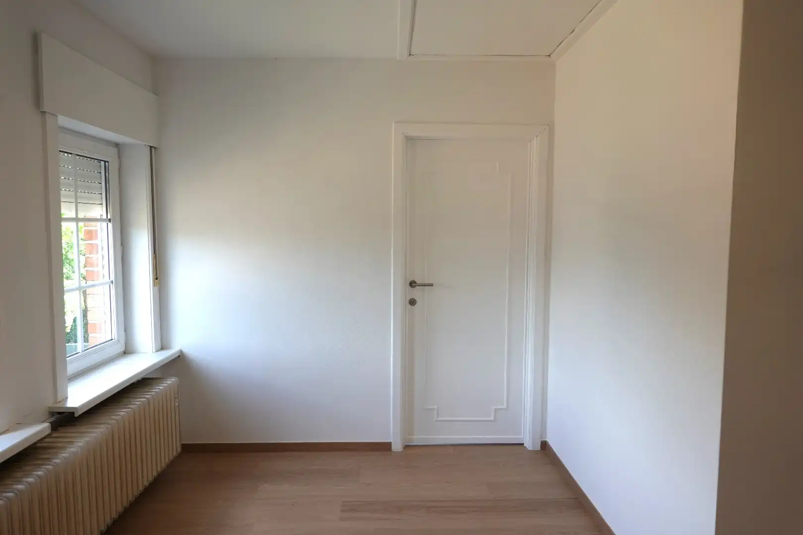 Te huur: ruime woning met 5 slaapkamers, tuin en garage foto 14