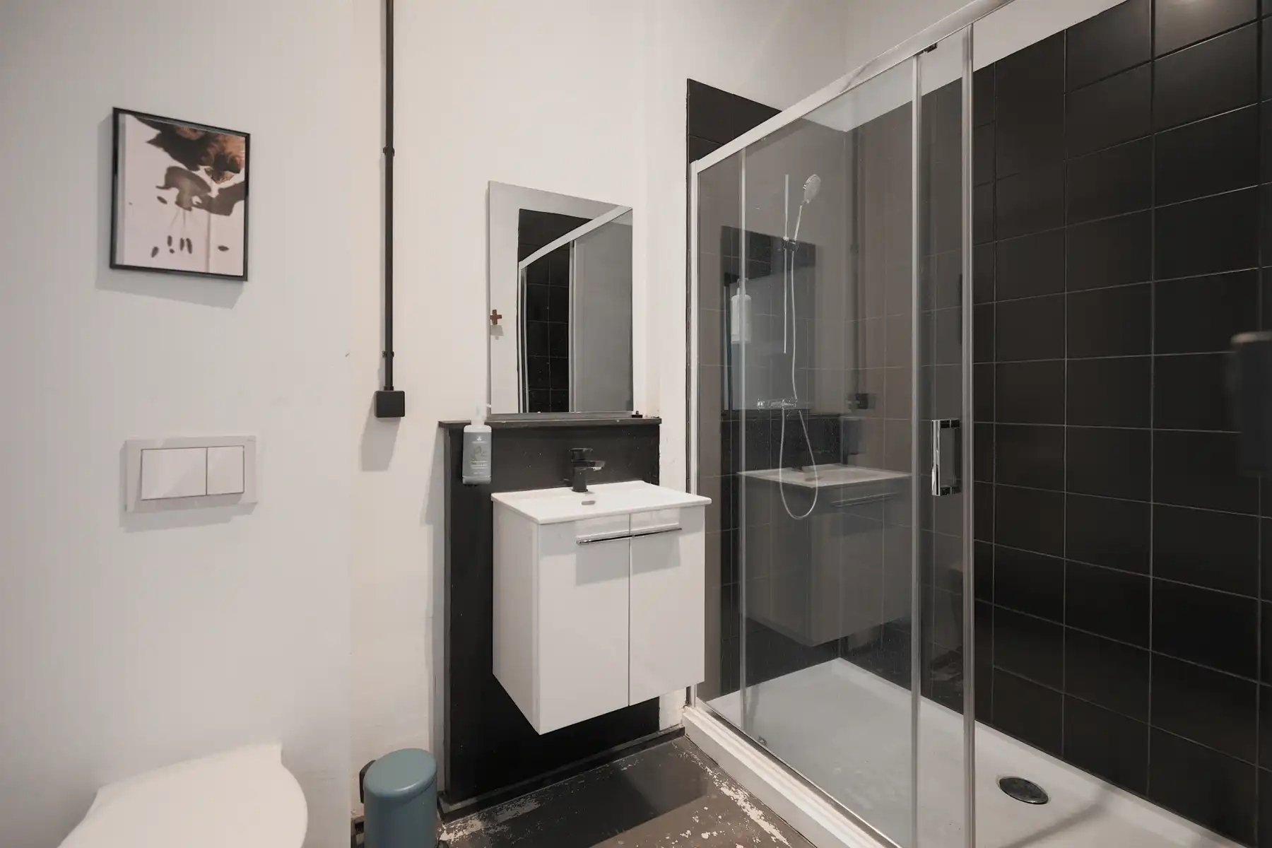 1 slaapkamerappartement met ensuite badkamer foto 12
