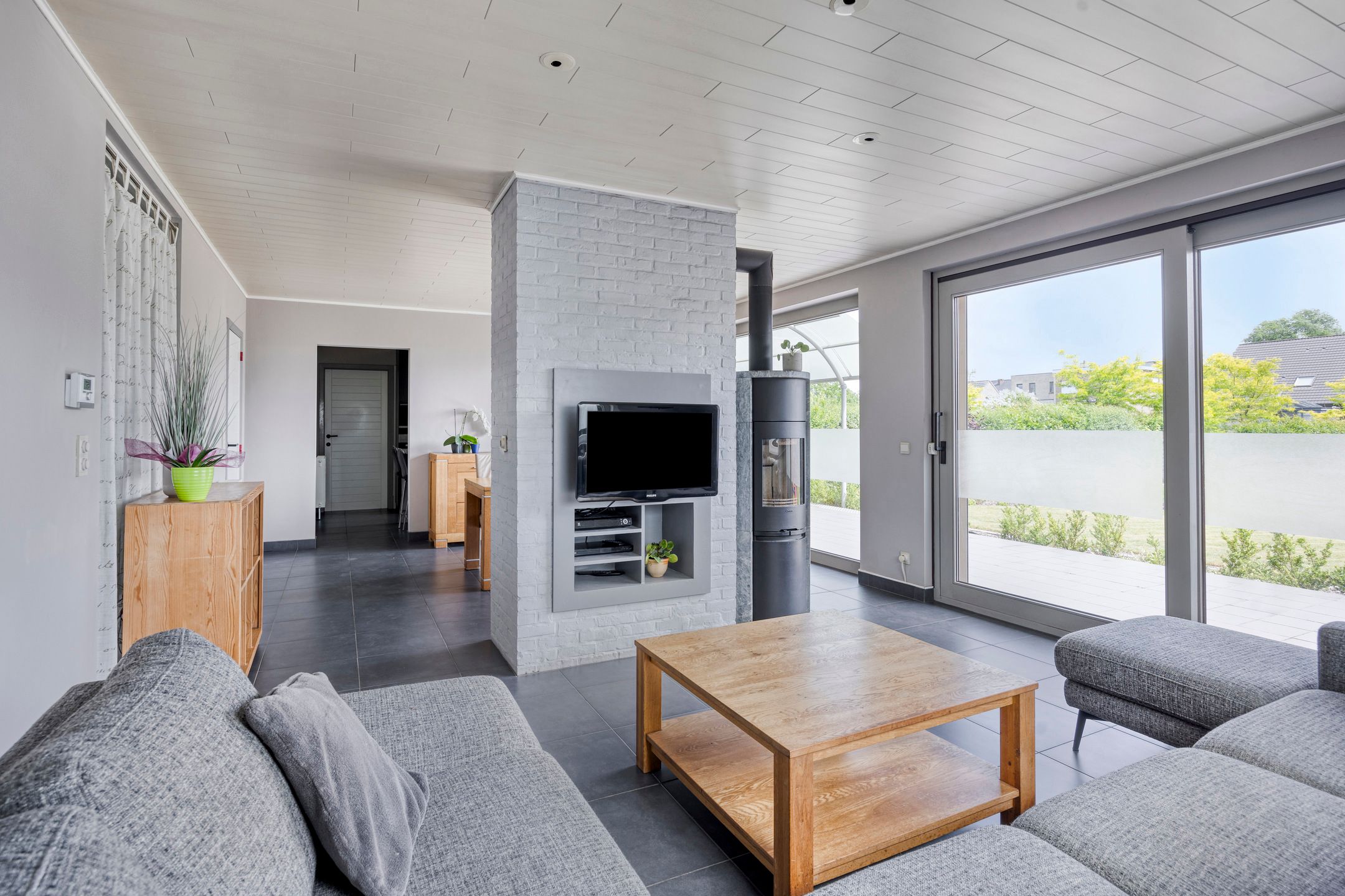 Instapklare, gerenoveerde woning met 4 slaapkamers op 9 are foto 4