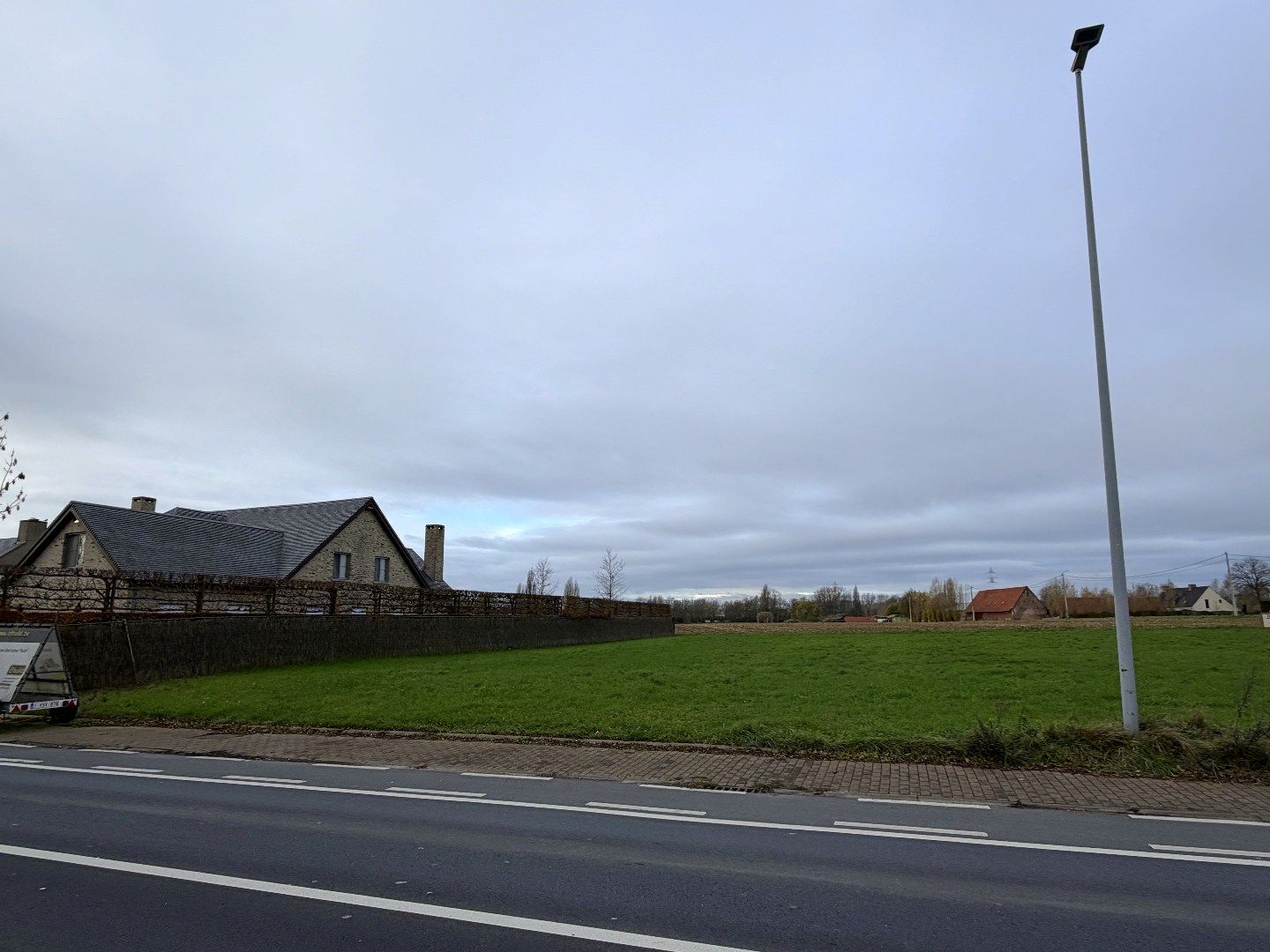 Bouwgrond voor ruime open bebouwing te koop op perceel van 1560.00 m² in Gullegem foto 5