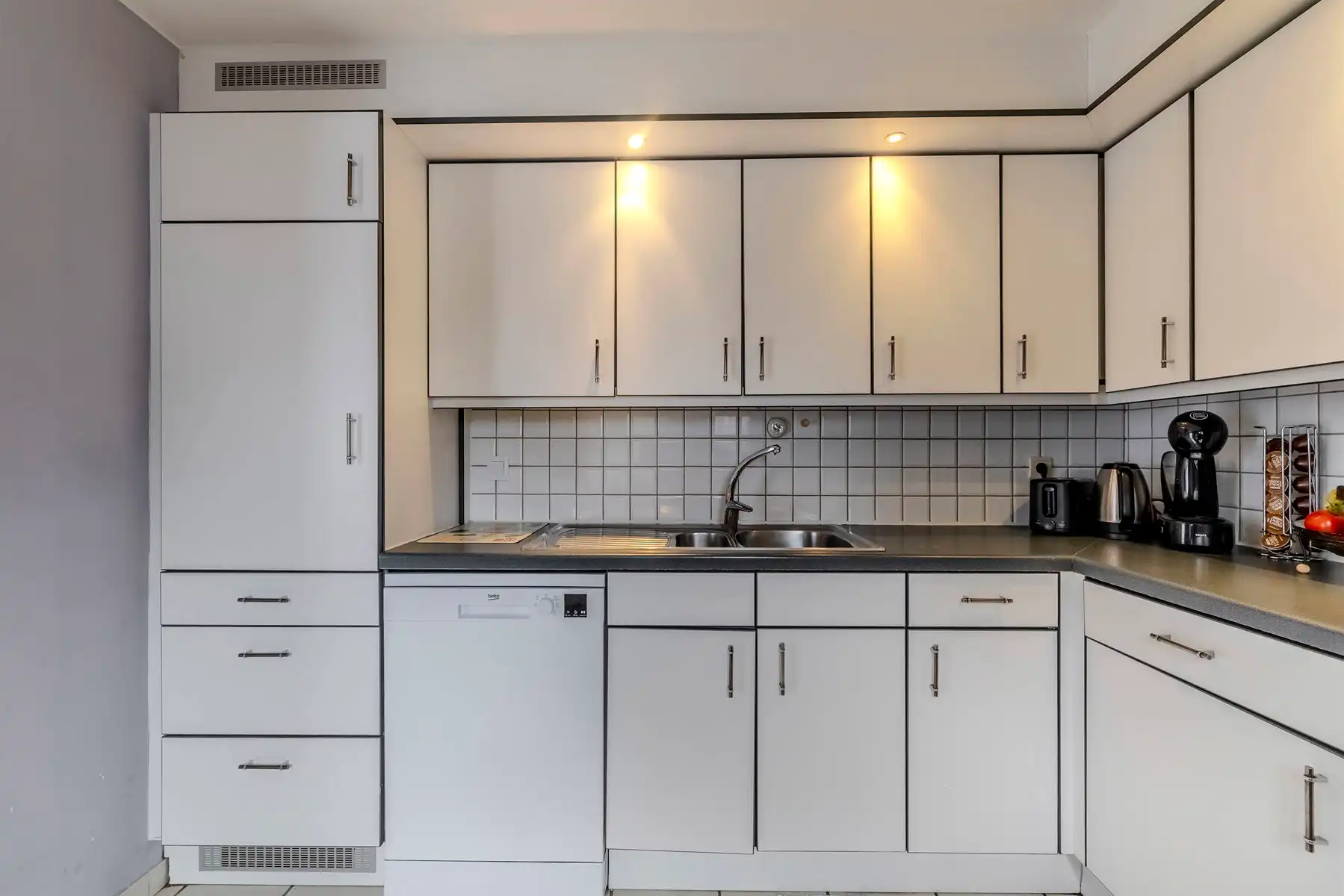Appartement met 2 slaapkamers, terras en garage foto 8