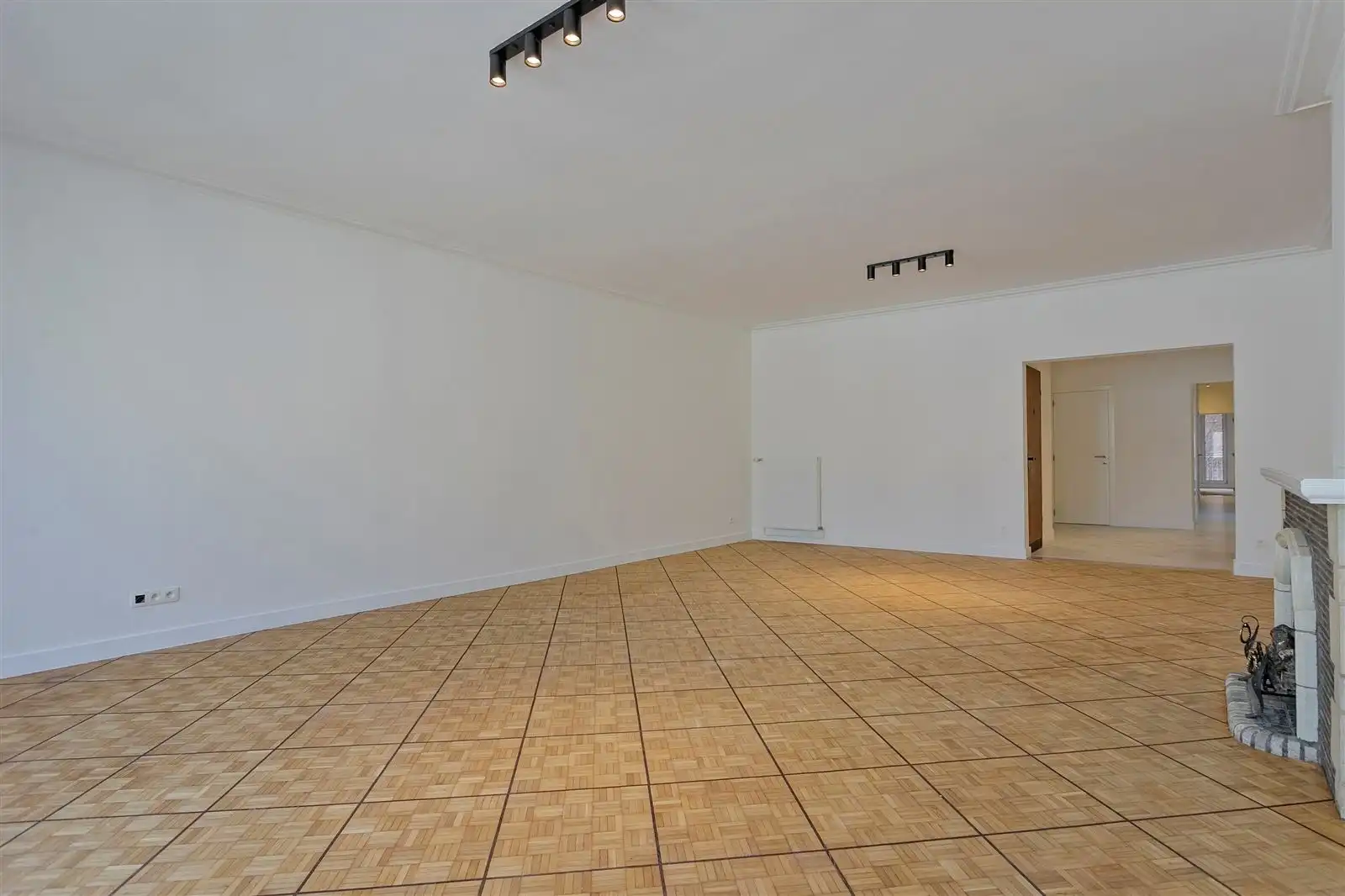 High end gerenoveerd 3 slaapkamer appartement foto 4