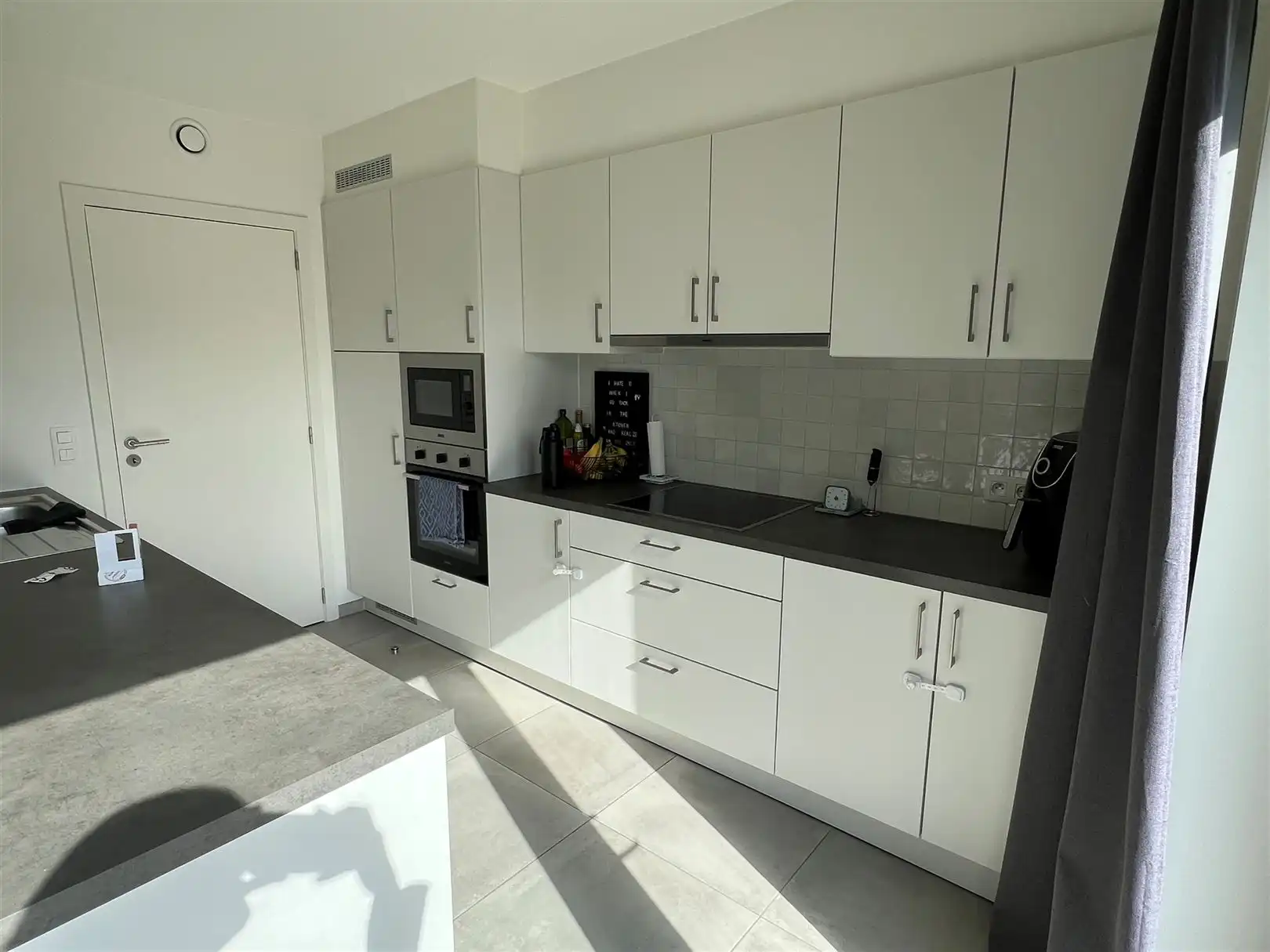 Prachtige NWB te huur met 3 slaapkamers te Deerlijk. foto 5