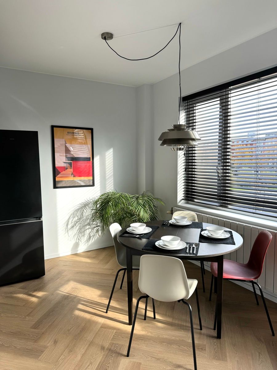 Gerenoveerd bemeubeld appartement met terras aan het Zuidpark foto 4
