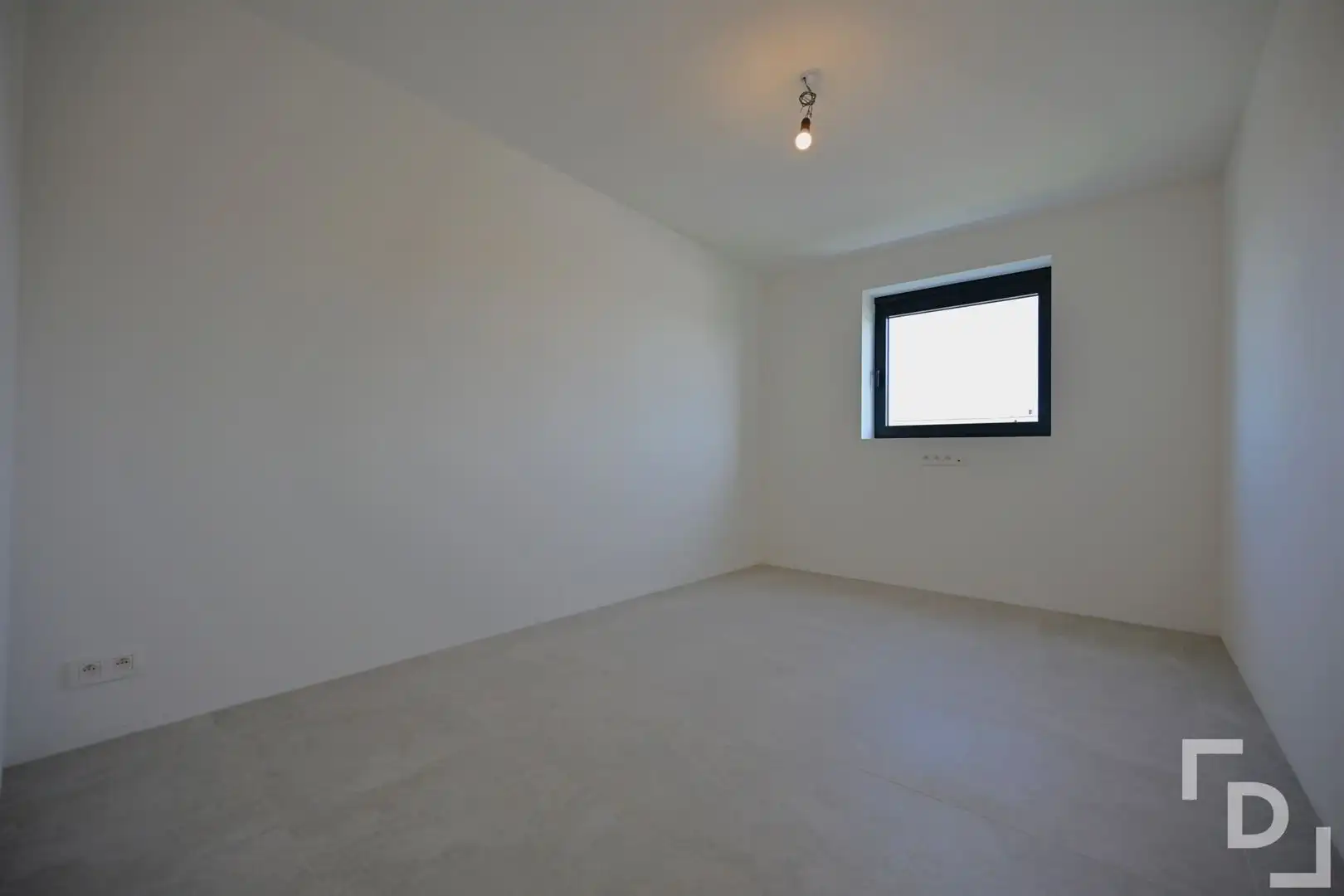 Nieuwbouw bel-etage met 4 slaapkamers en ruime tuin foto 12