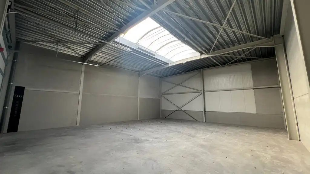 Nieuwbouw magazijn te koop in  MGpark Arsela in Tielt foto 4