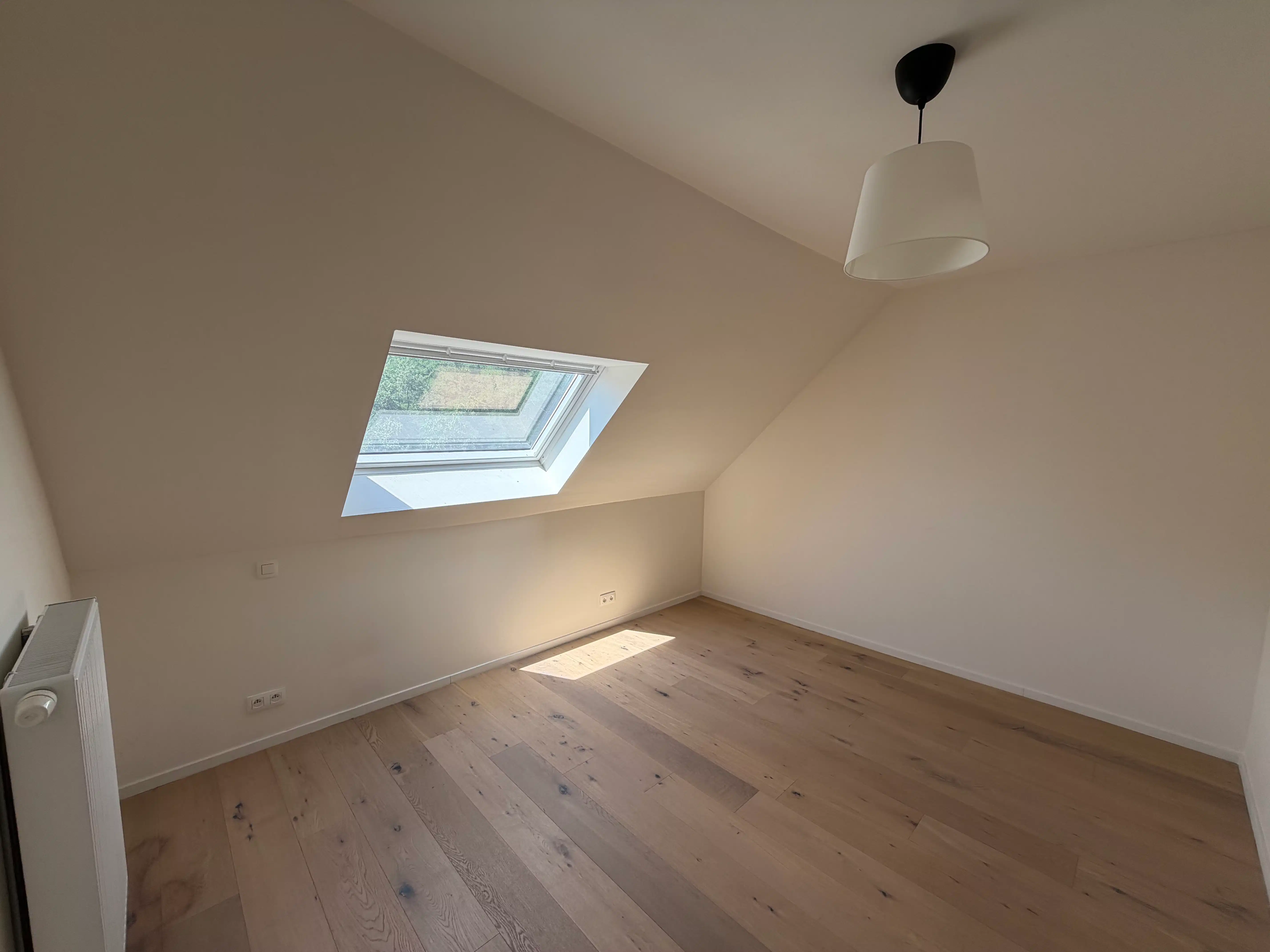 Prachtig duplexappartement met 2 slaapkamers, 2 badkamers, 2 terrassen en 1 autostaanplaats. foto 14