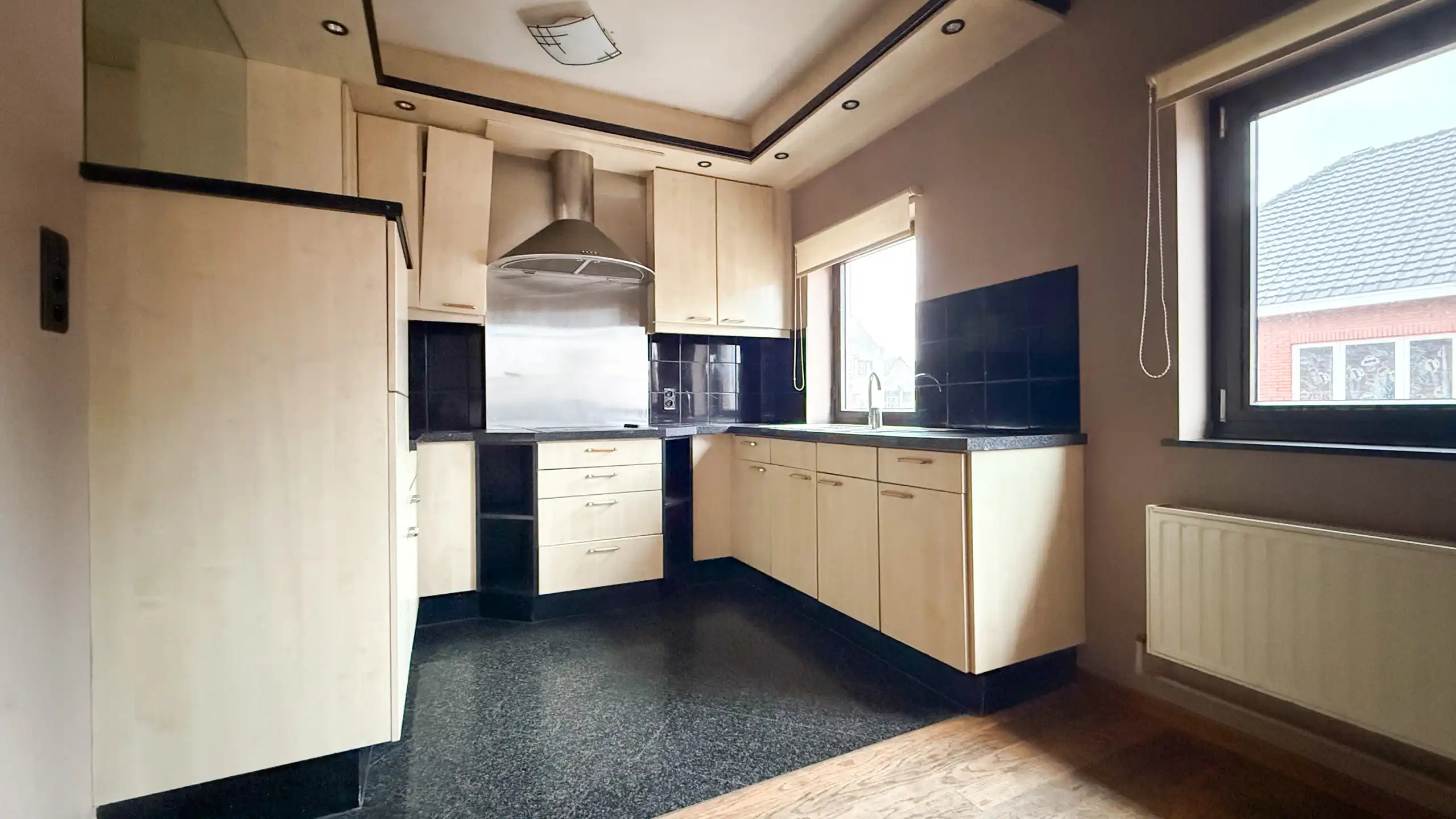 Handelspand met ingerichte bakkerij & appartement Wellen foto 35