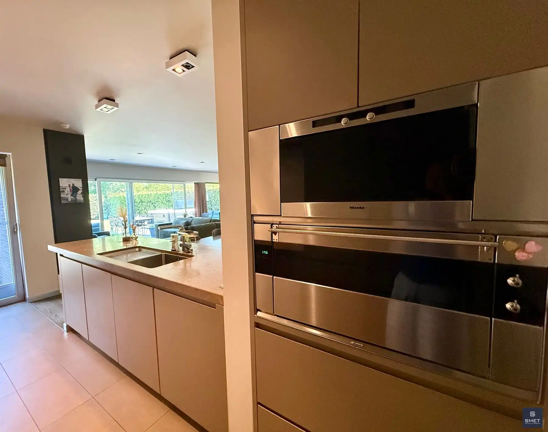 RUSTIG GELEGEN PRACHTIGE WONING  MET TOPAFWERKING  foto 12