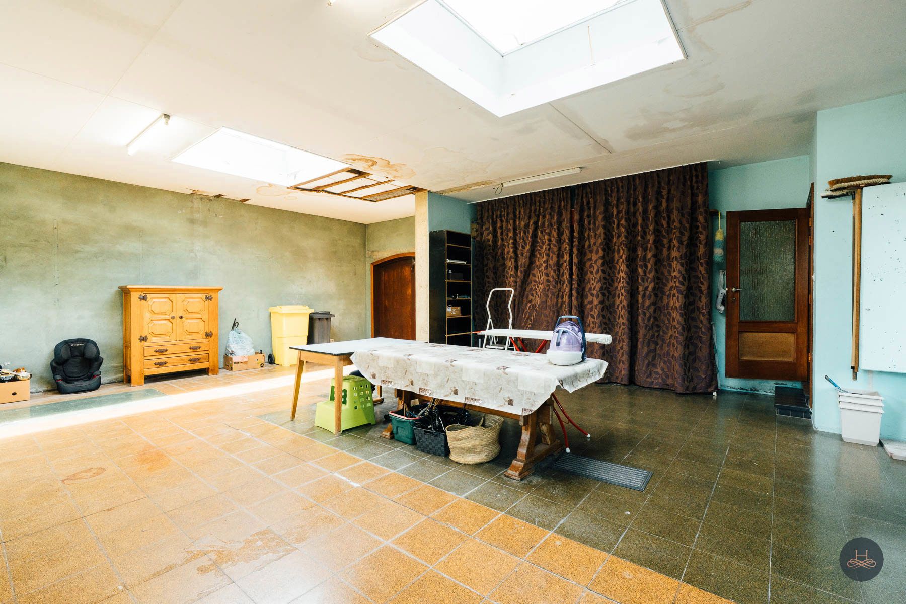 Zéér ruime gezinswoning met karakter en potentieel met tuin foto 26