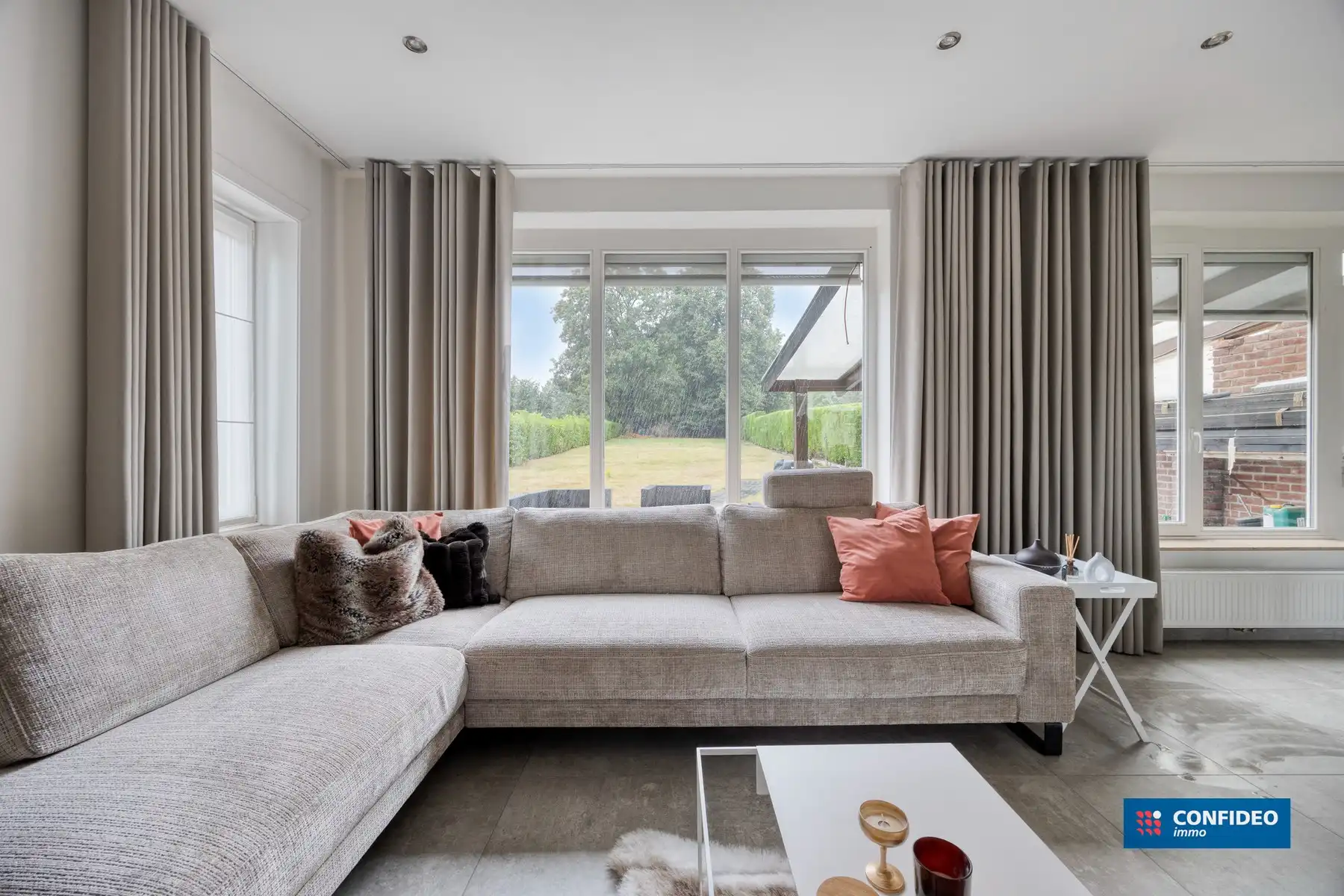 Mooie gerenoveerde woning op toplocatie met zuidgerichte tuin foto 7