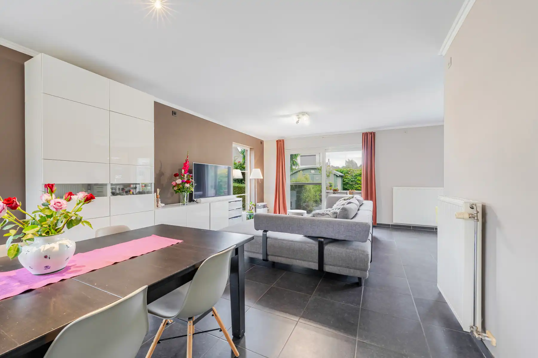 Instapklare woning in rustige wijk  foto 3