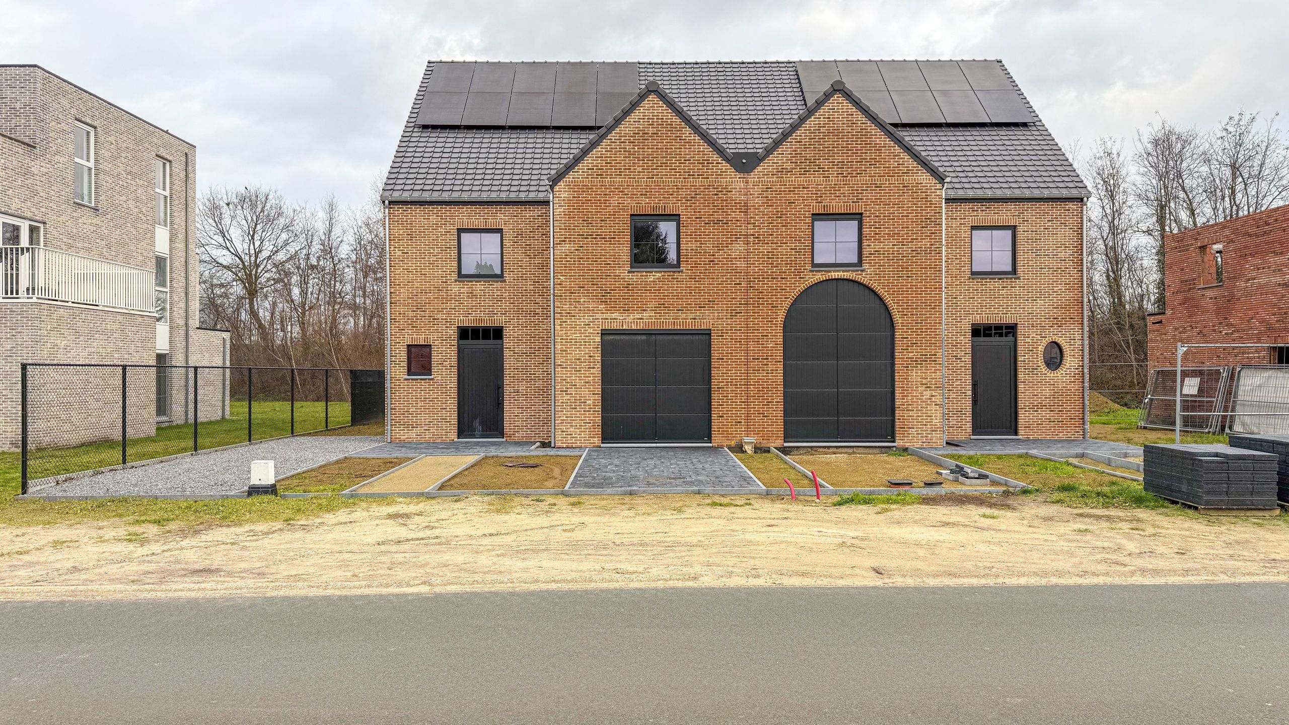 Volledig afgewerkte landelijke woning aan 2% Registratie! foto 28