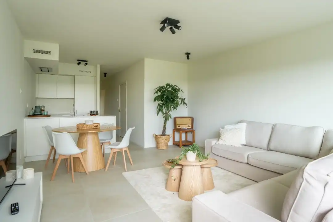 Prachtig gerenoveerd 3 - slaapkamerappartement foto {{pictureIndex}}