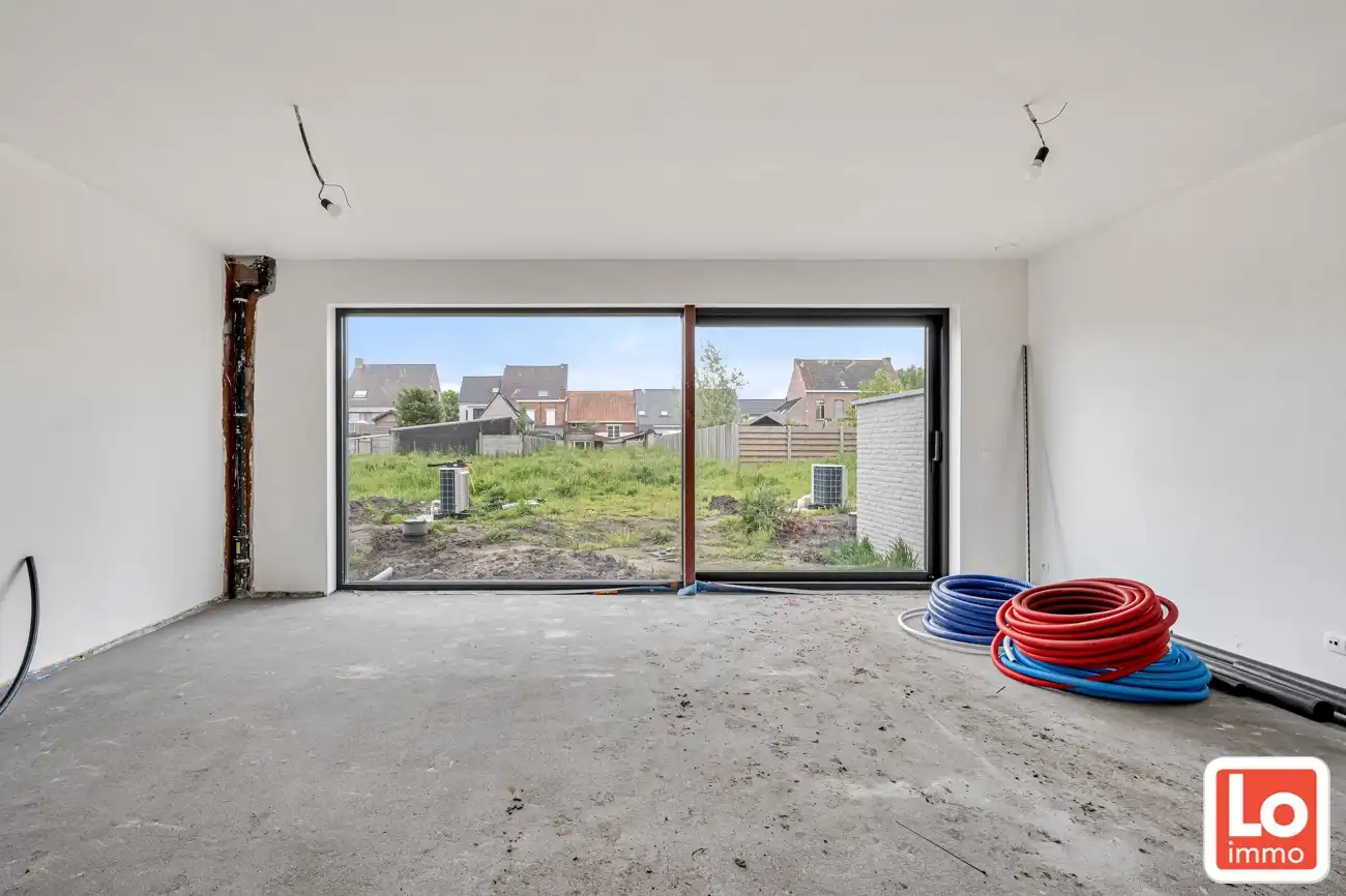 Prachtige nieuwbouwwoning met 3/4 slpks op topligging in een doodlopende straat! foto 6