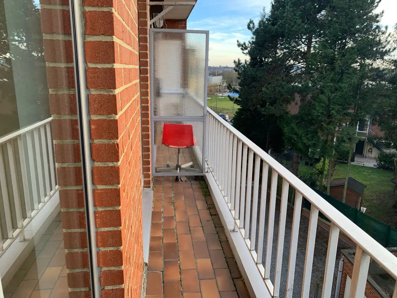 Instapklaar 2-slaapkamer appartement met 2 terrassen foto 12