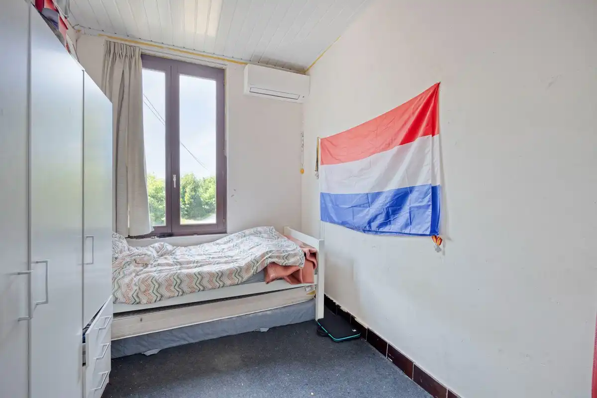 Rustig gelegen renovatiewoning met 3 slaapkamers foto 8
