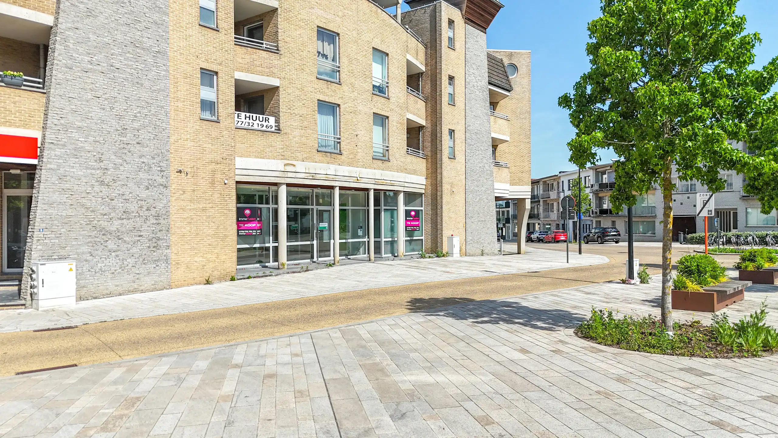 Zeer ruim kantoor op commerciële locatie in centrum Beringen foto 55