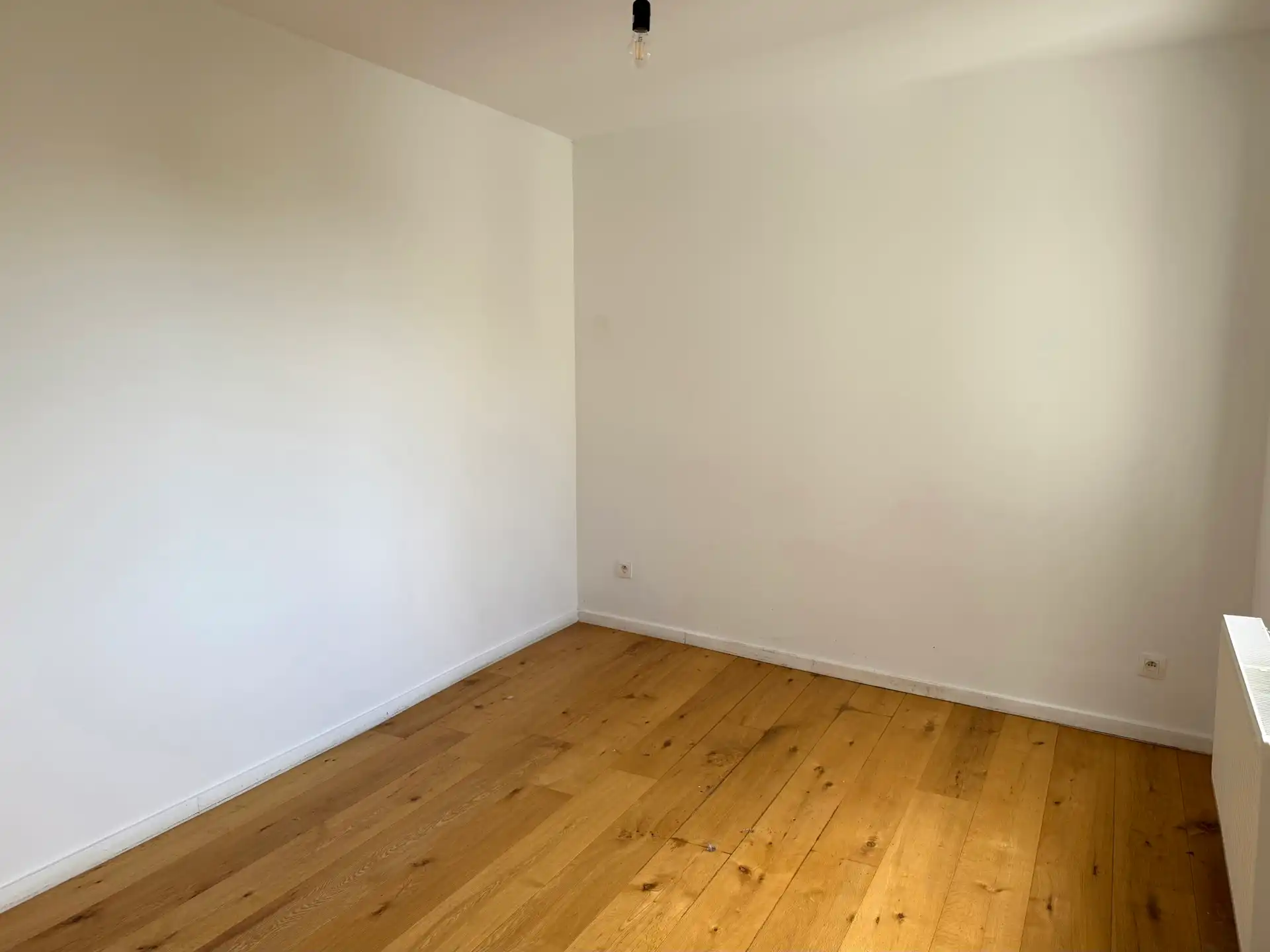 Modern 1-slaapkamerappartement van 72 m² met terras foto 5