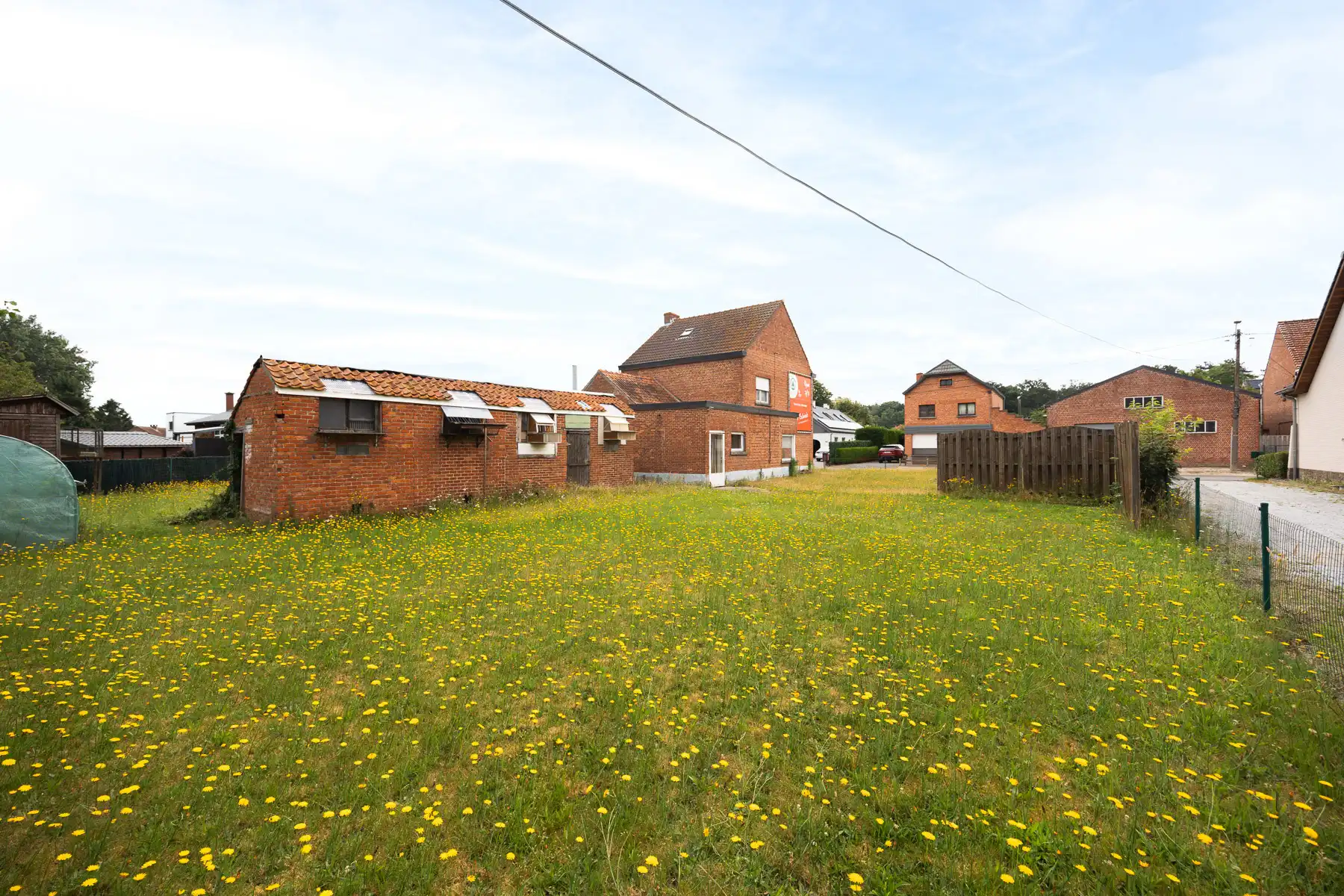 Karakterwoning met veel renovatiepotentieel op toplocatie foto 2