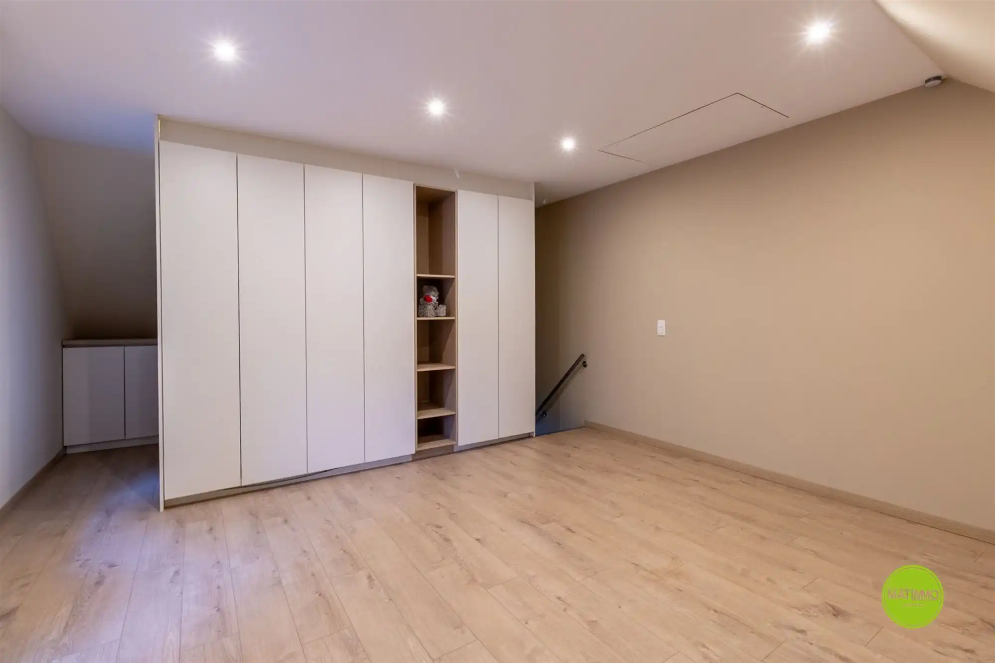 Instapklare, gerenoveerde woning met bijgebouw  foto 14