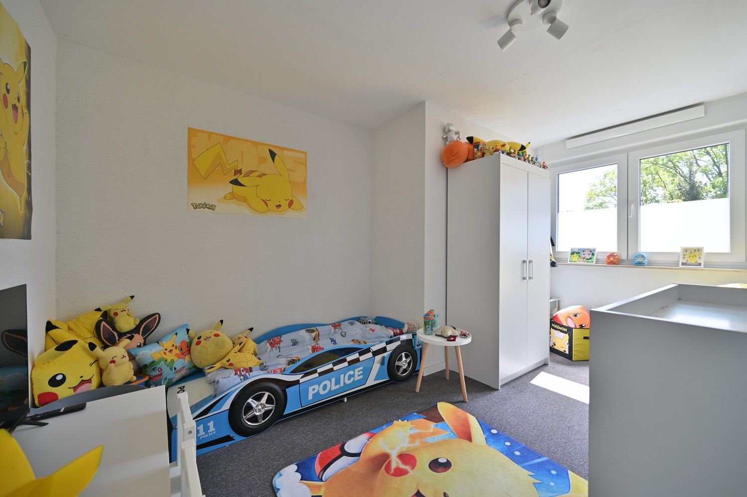 Halfvrijstaande bel-etagewoning met 3 slaapkamers, bosrijk gelegen in residentiële laan foto 20