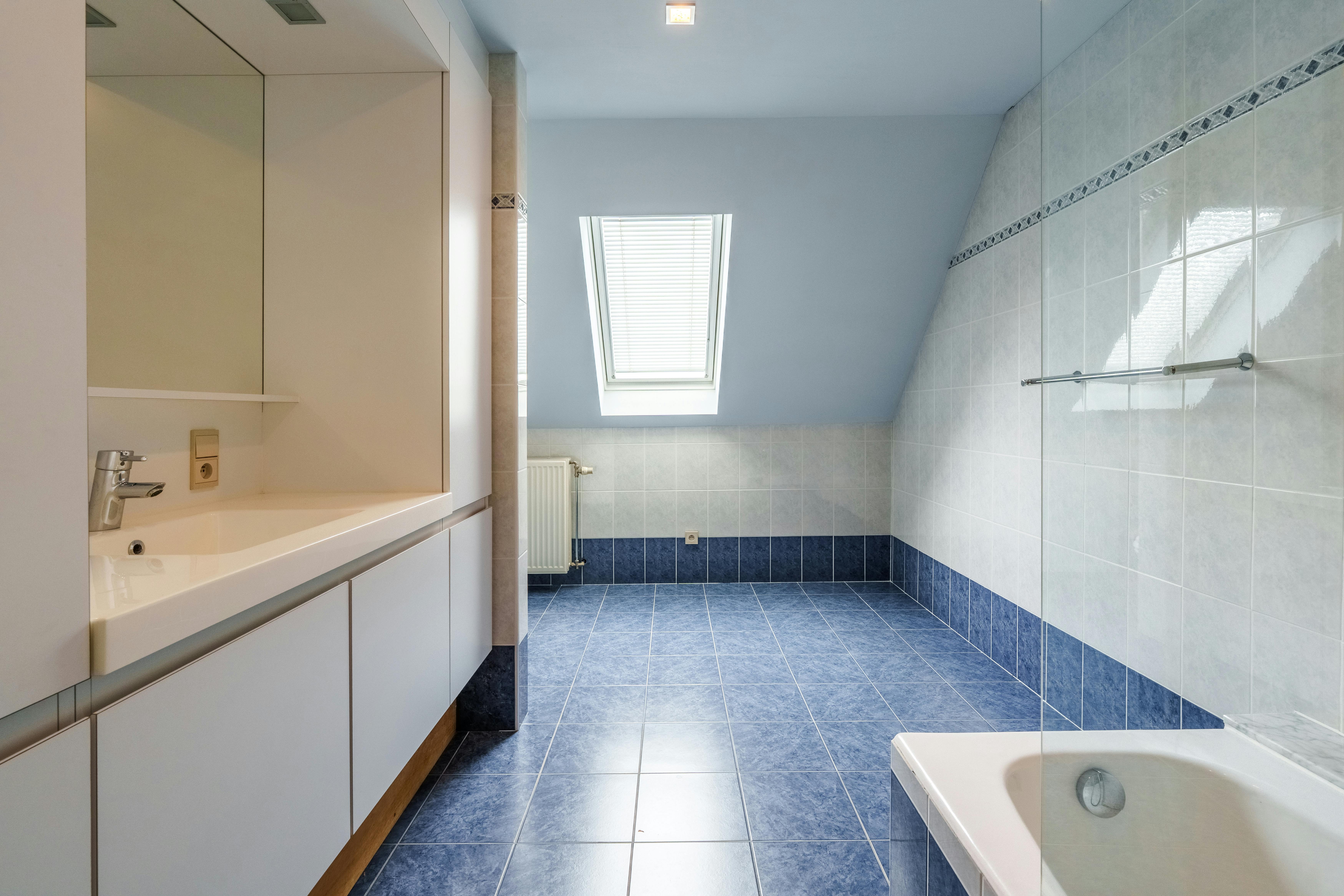 Ruime villa te koop in Gits met bijgebouw op 1.639 m² foto 35