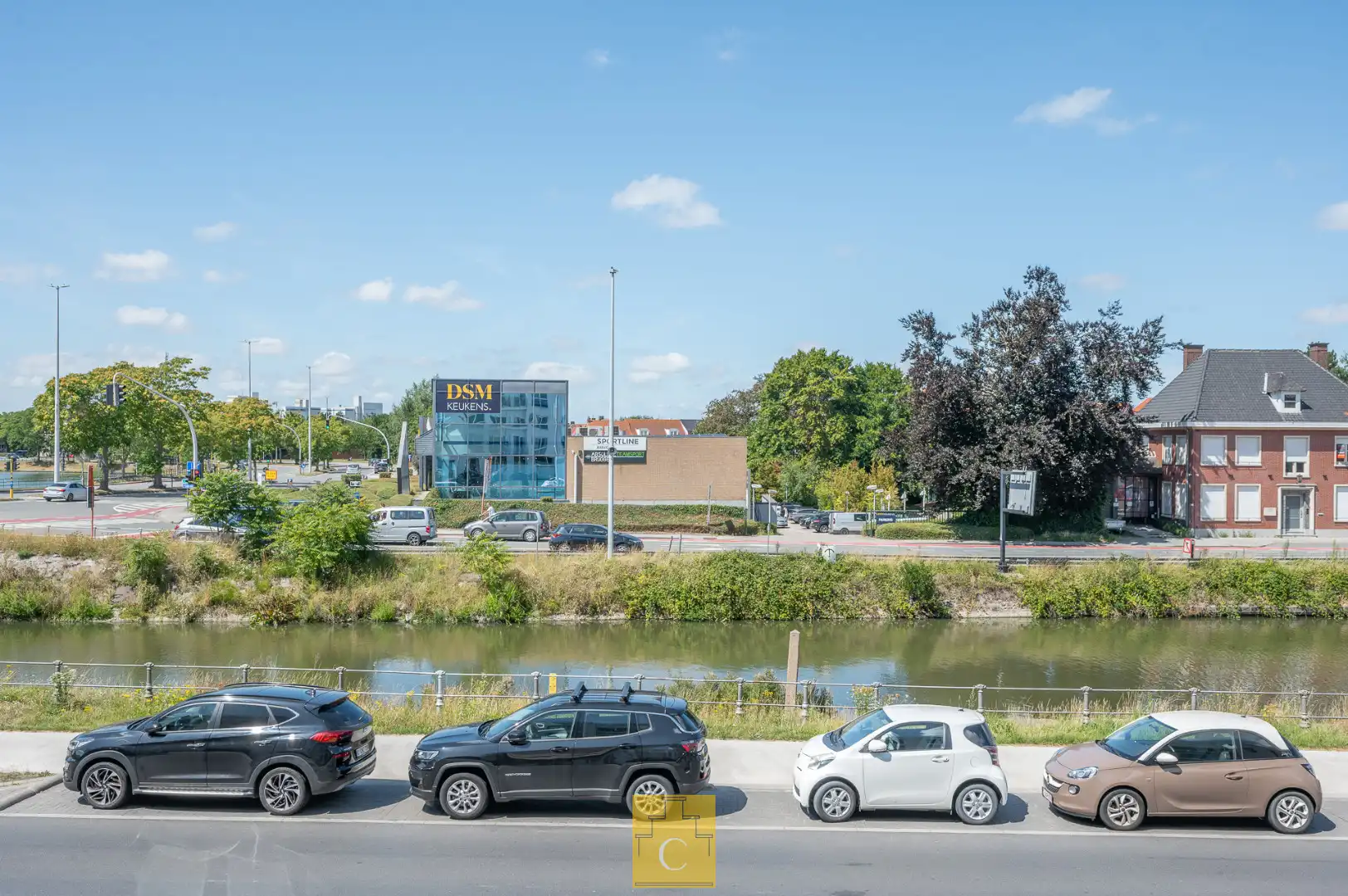 Appartement met subliem zicht, autostandplaats, 2  zonneterrassen, ruime privé-kelder, vooraan St Kruis foto 11