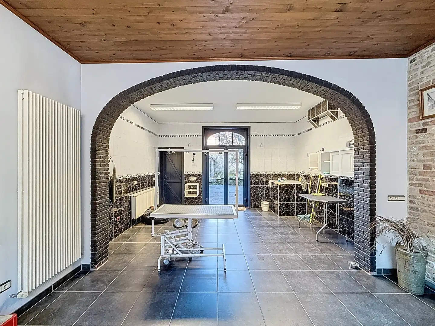 Handelspand met woonst en veel potentieel op toplocatie in Nieuwpoort-Stad foto 4