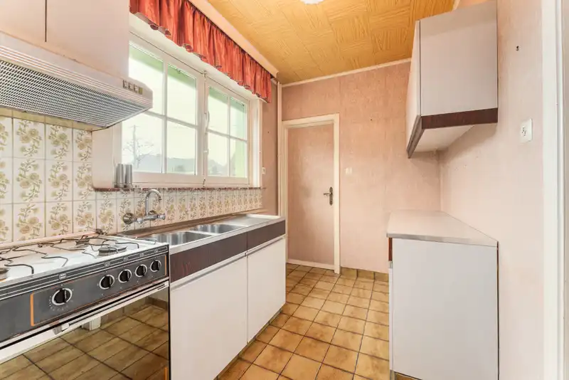 Oostnieuwkerke : Karaktervolle open bebouwing te koop in rustig doodlopend straatje in Oostnieuwkerke foto 6