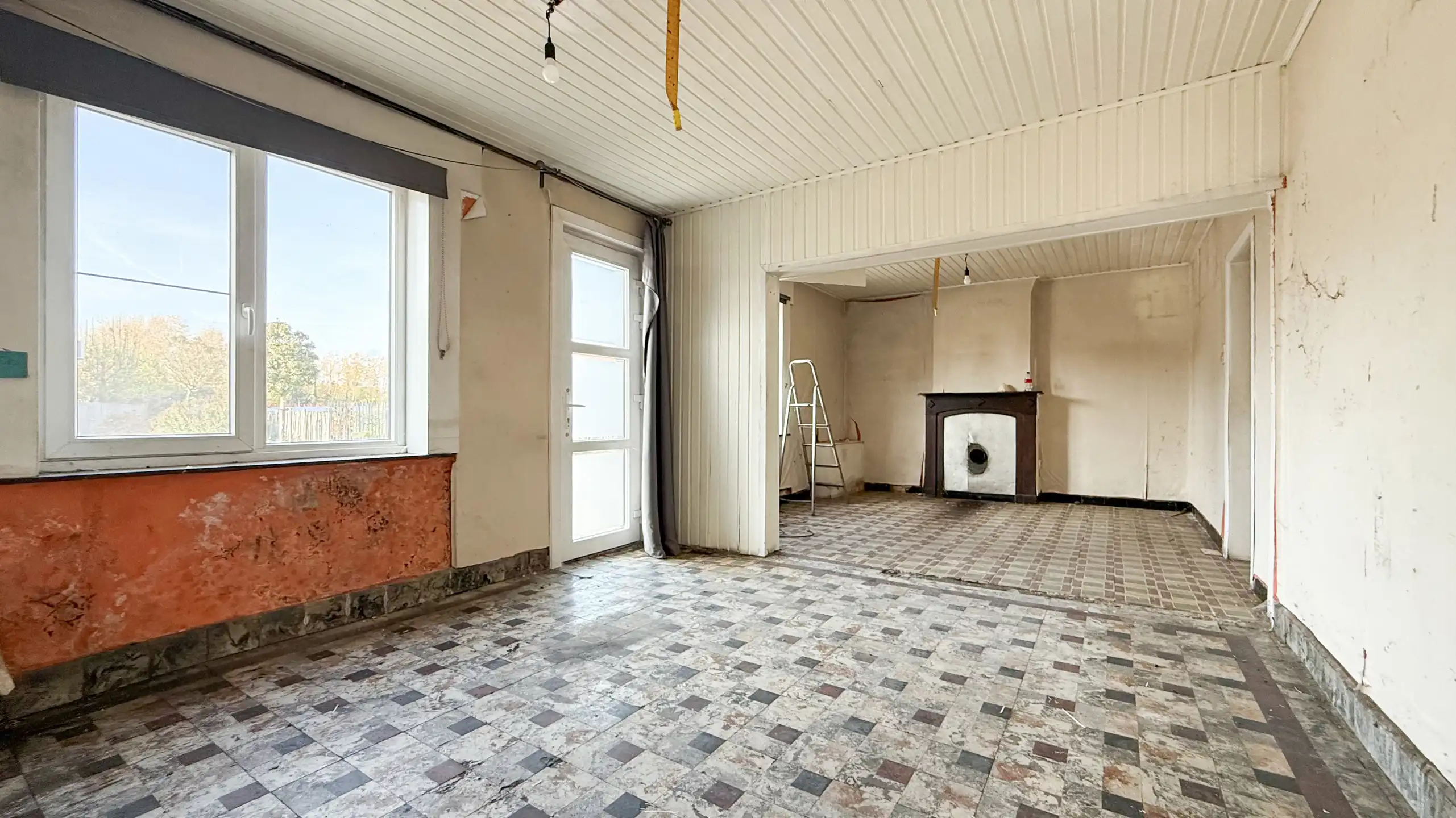 Te  renoveren HOB met veel mogelijkheden! foto 6