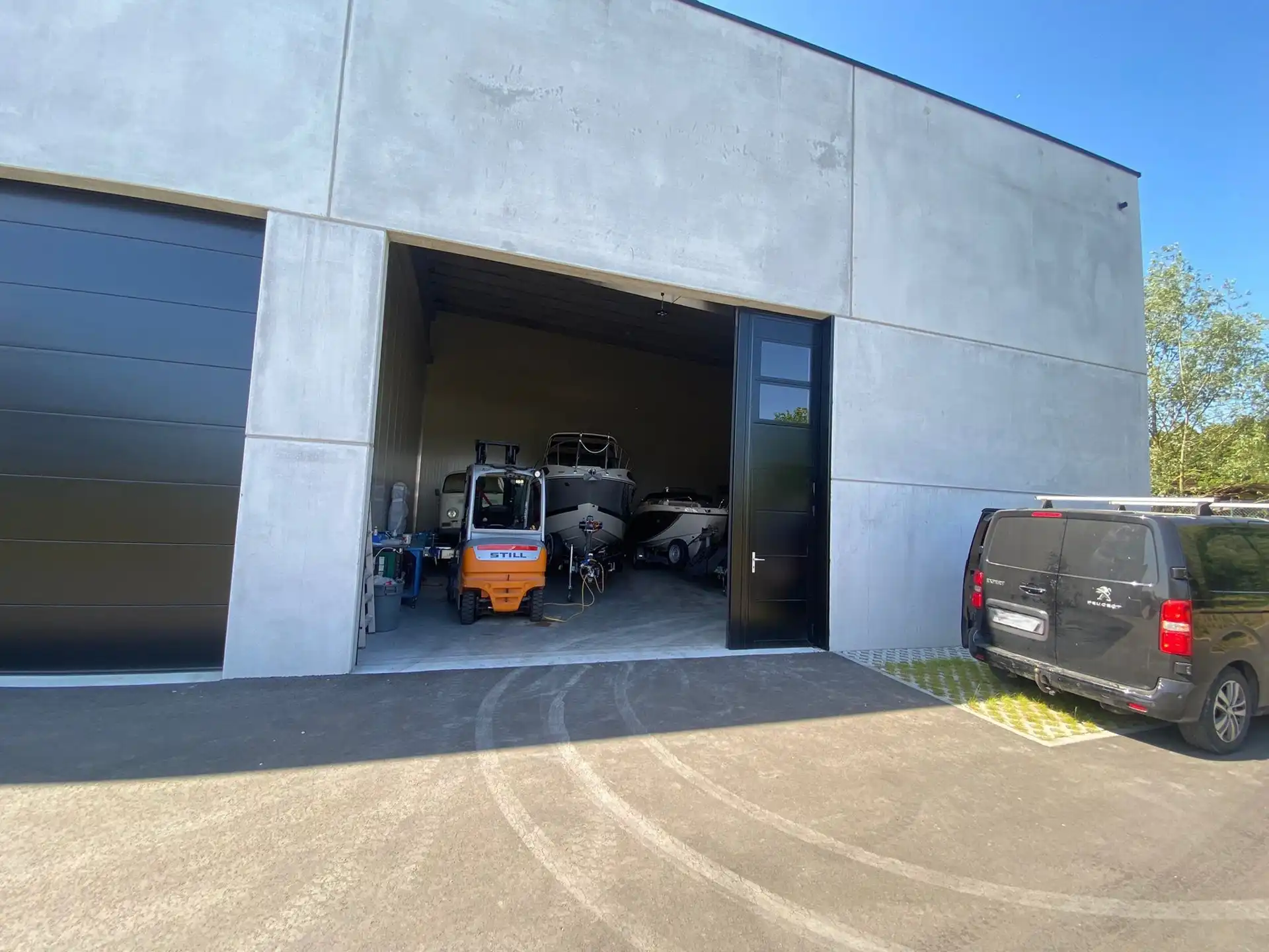 Moderne magazijnruimte te huur  foto 2