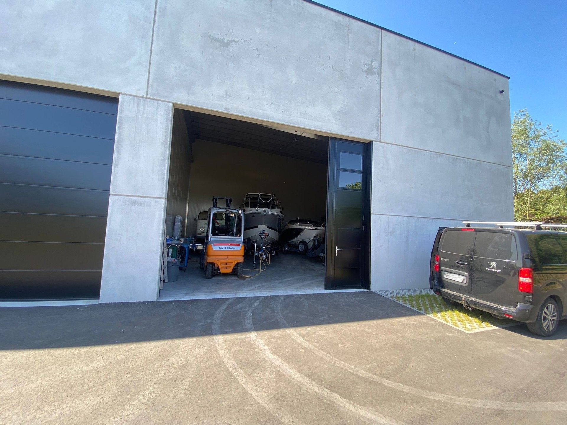 Moderne magazijnruimte te huur  foto 2