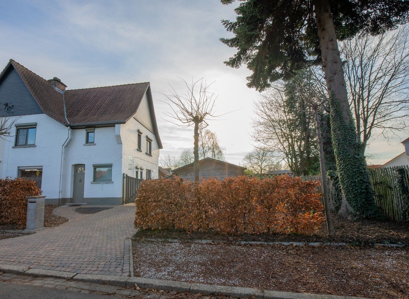 Halfopen bebouwing op ruim perceel in gegeerde wijk Steylanden (Aarschot) foto {{pictureIndex}}