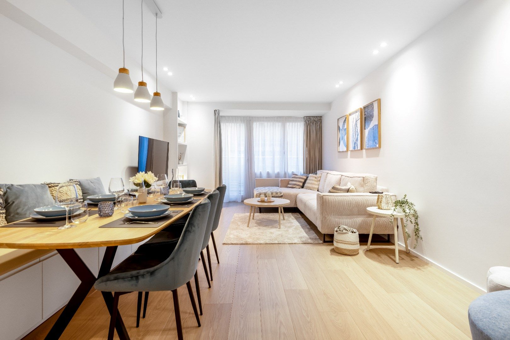Mooi gerenoveerd appartement gelegen tussen de Zeedijk en het Driehoeksplein foto 3