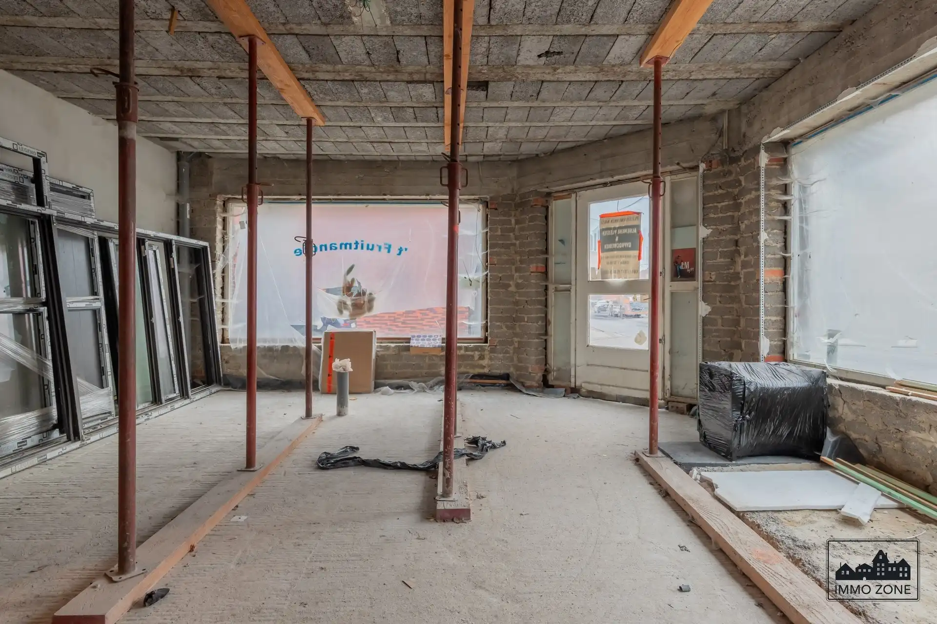 Building met 5 entiteiten en casco handelsruimte foto 21