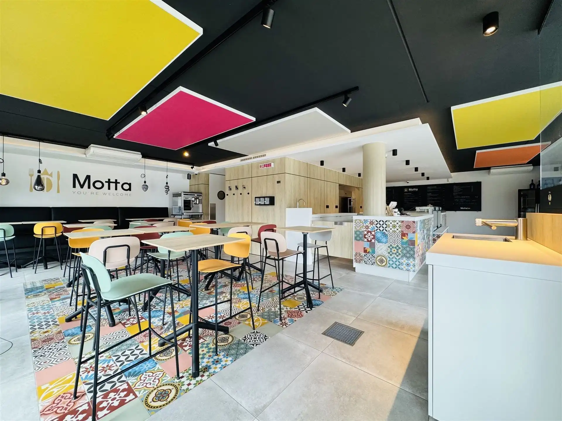 Volledig ingerichte handelszaak! foto 4