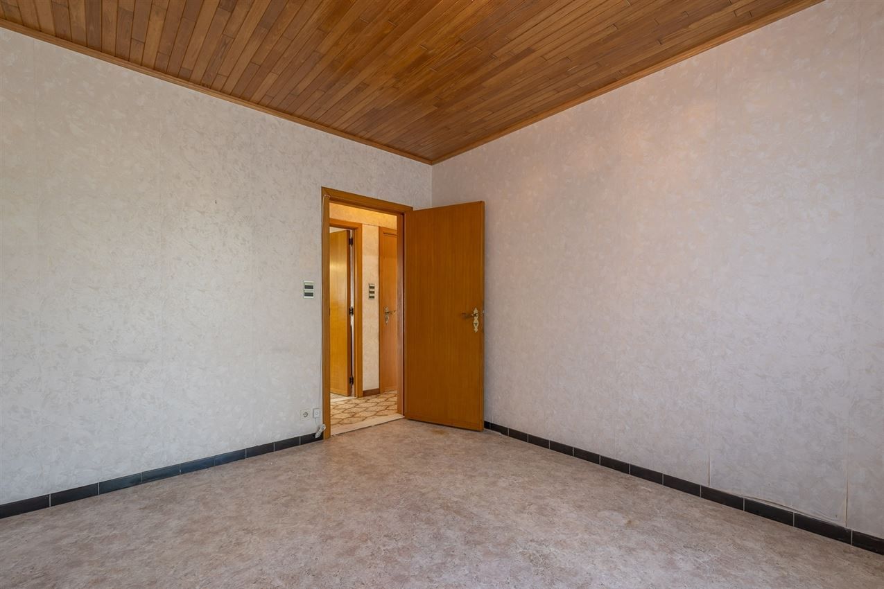 Solide woning, alles gelijkvloers, 3slk, twee garages in geliefde wijk  foto 14