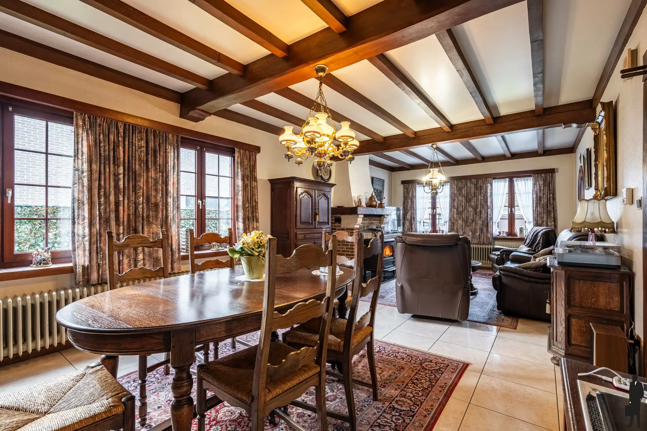 Vrijstaande woning met garage in doodlopende straat foto 3