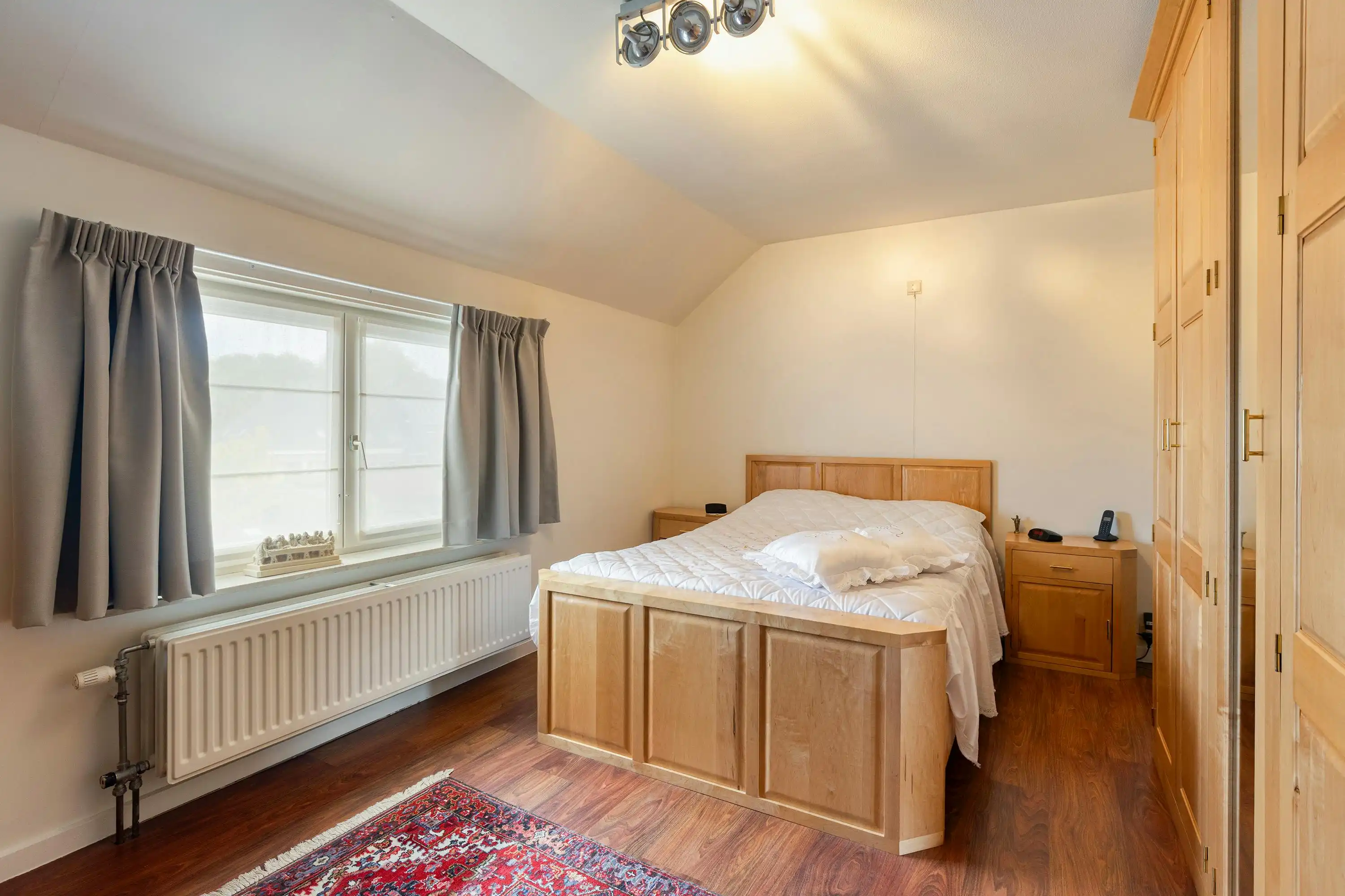 Gerenoveerd huis met 3 slaapkamers en stadstuin te koop foto 10